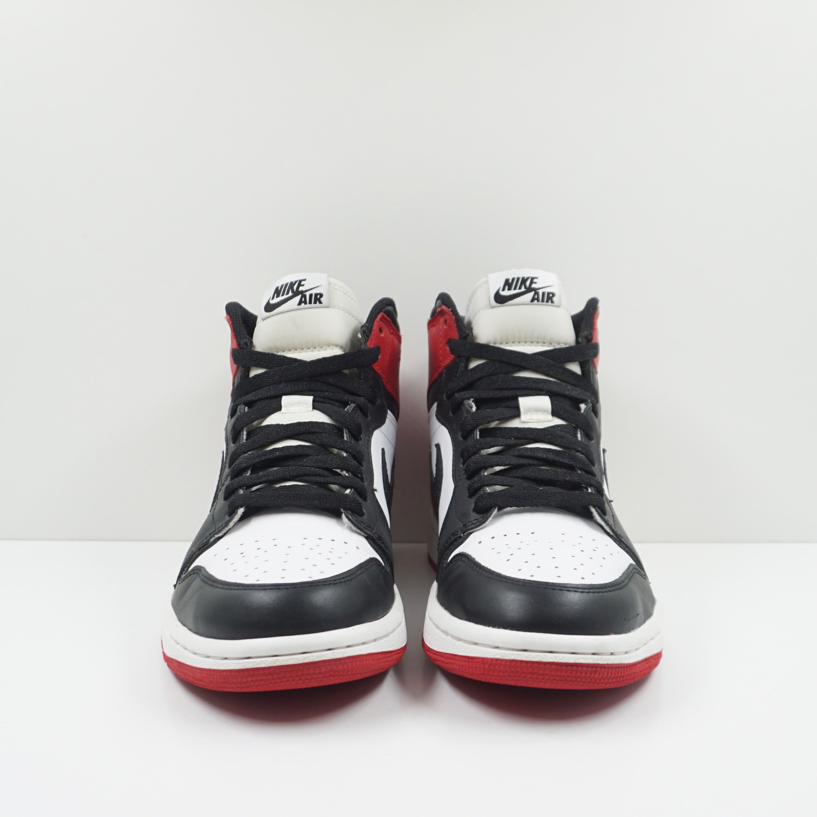 Jordan 1 Retro Black Toe (2013)