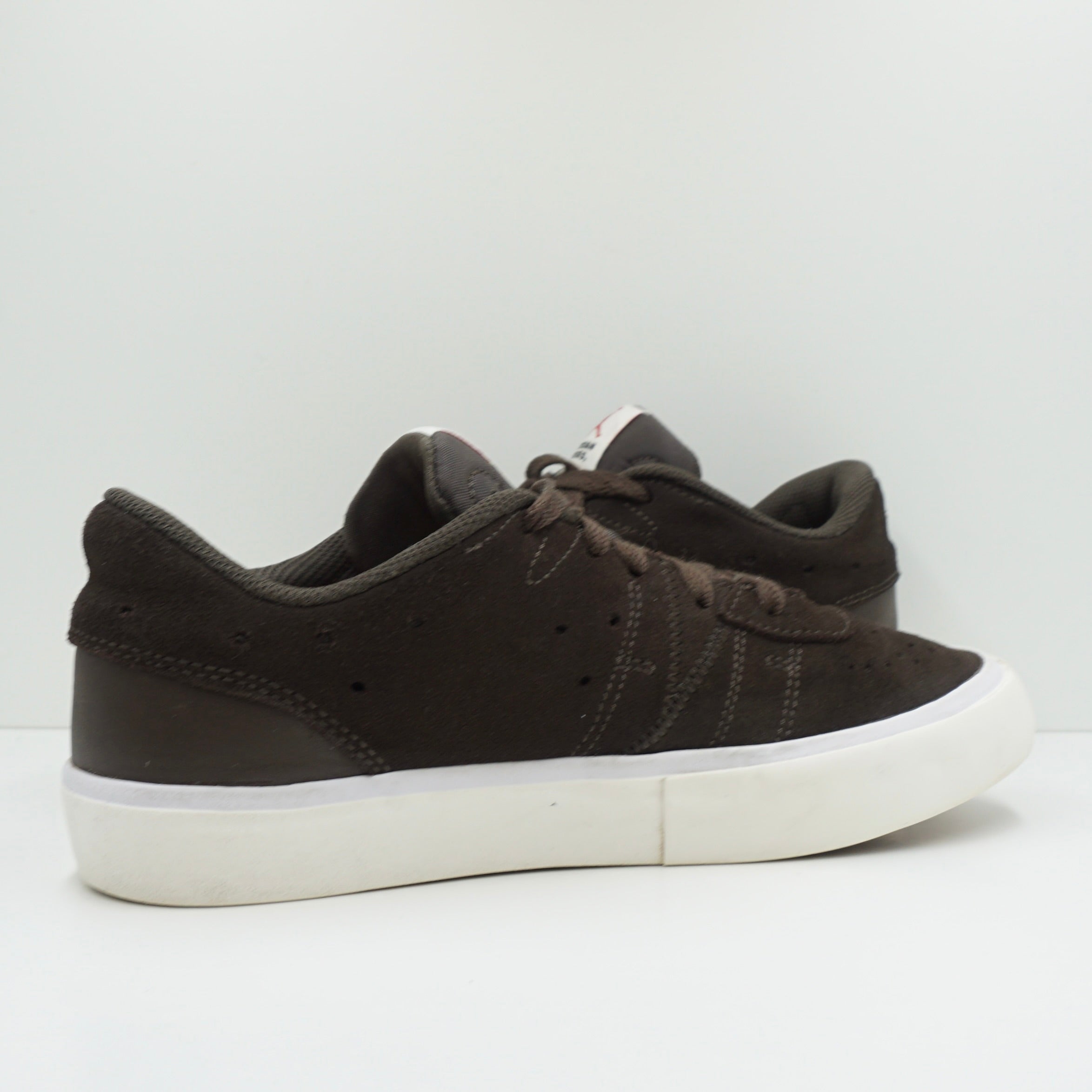 Jordan Series ES Dark Chocolate (GS)