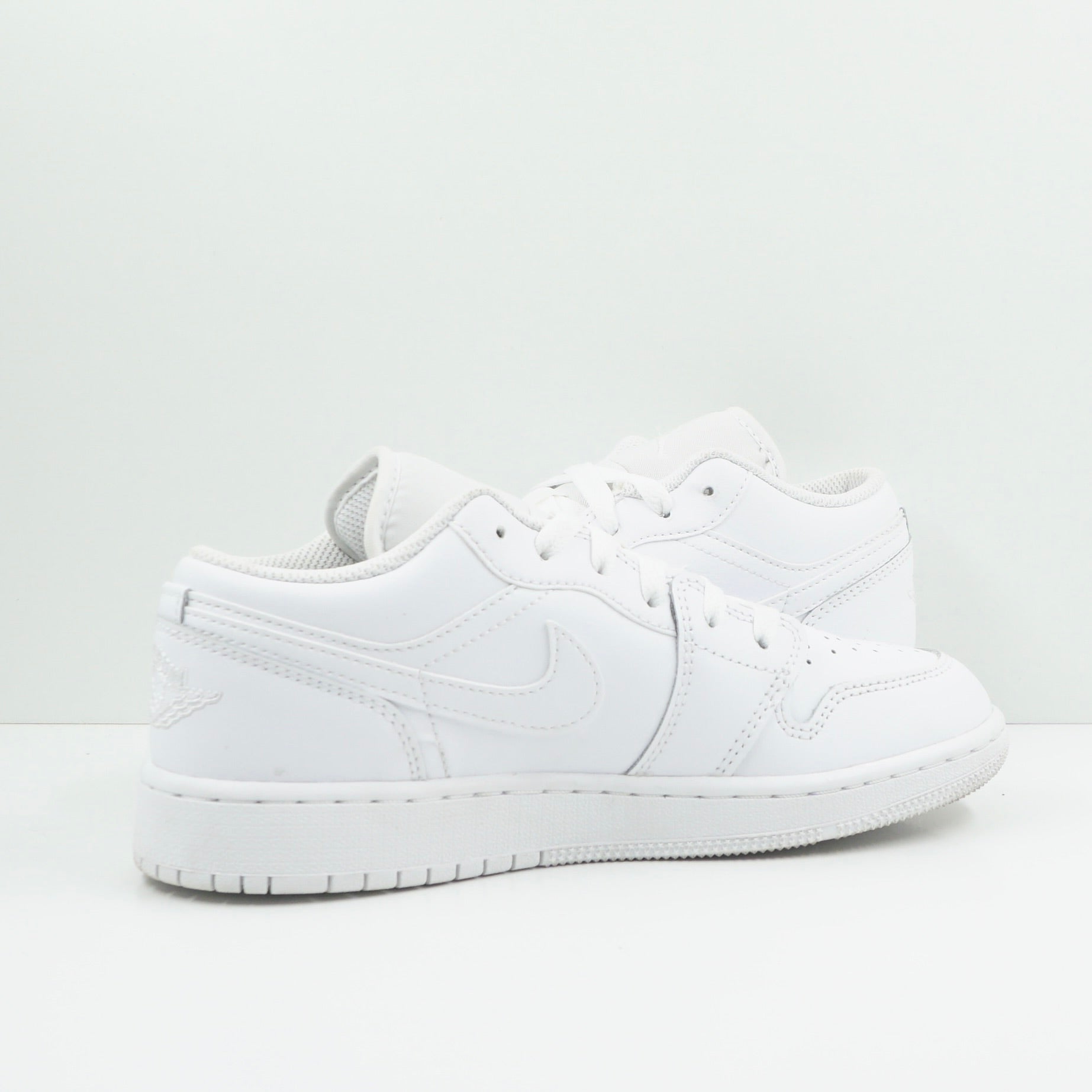 Jordan 1 Low Triple White (2023) (GS)
