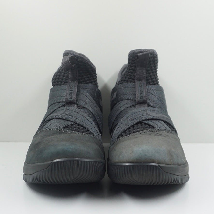 Nike LeBron Zoom Soldier 12 Dark 23