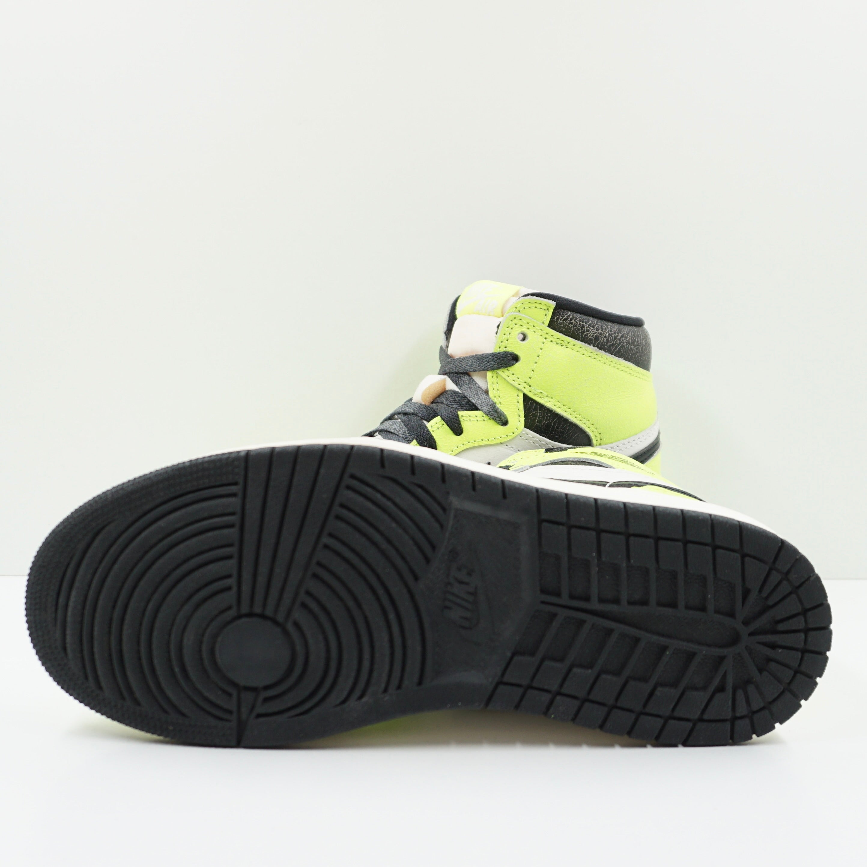 Jordan 1 Retro High OG Visionaire
