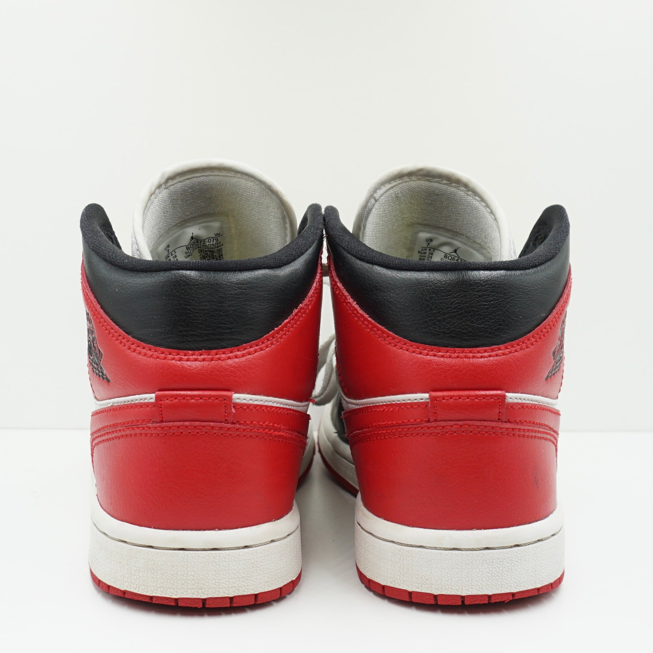Jordan 1 Mid Alternate Bred Toe (W)