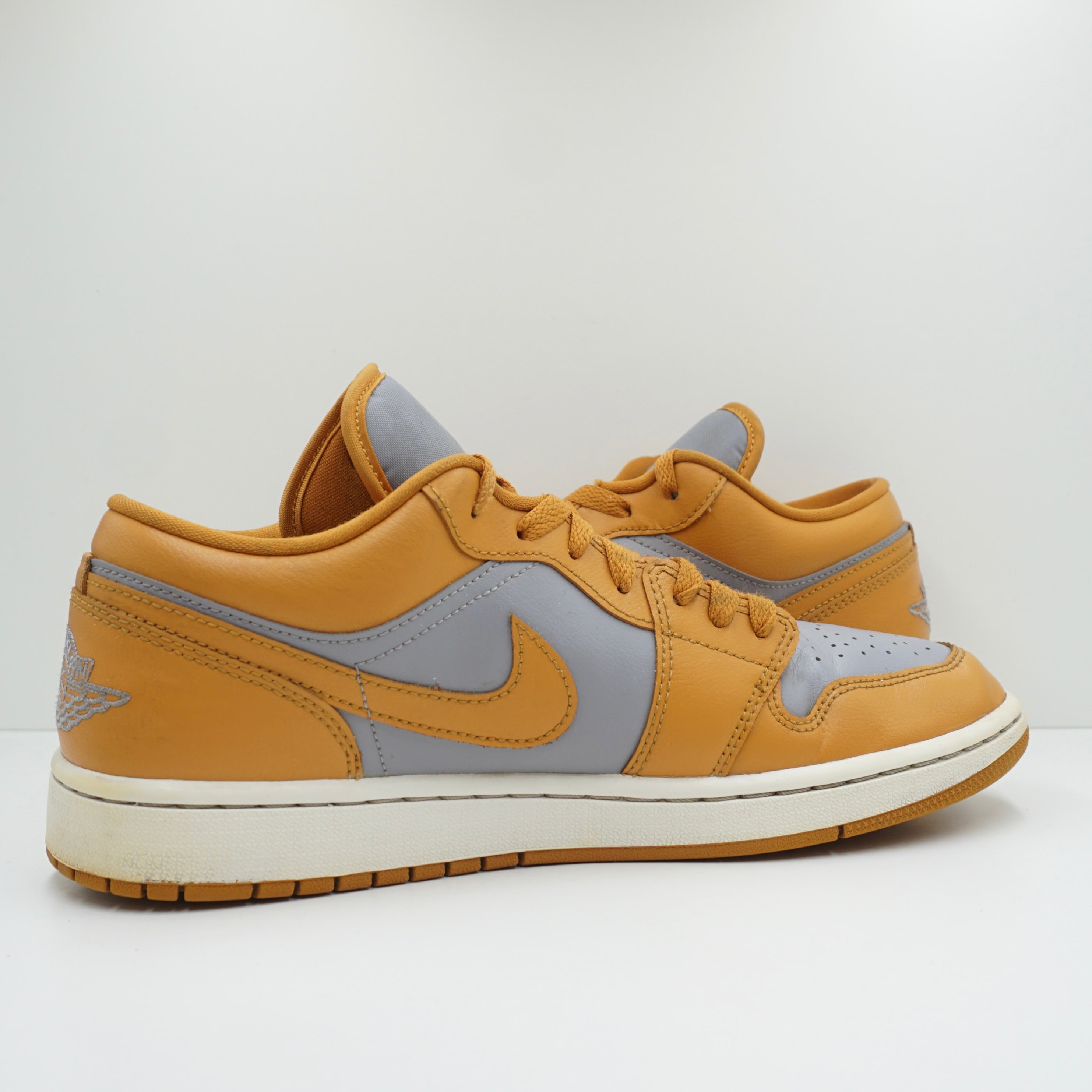 Jordan 1 Low Cement Grey Chutney (W)