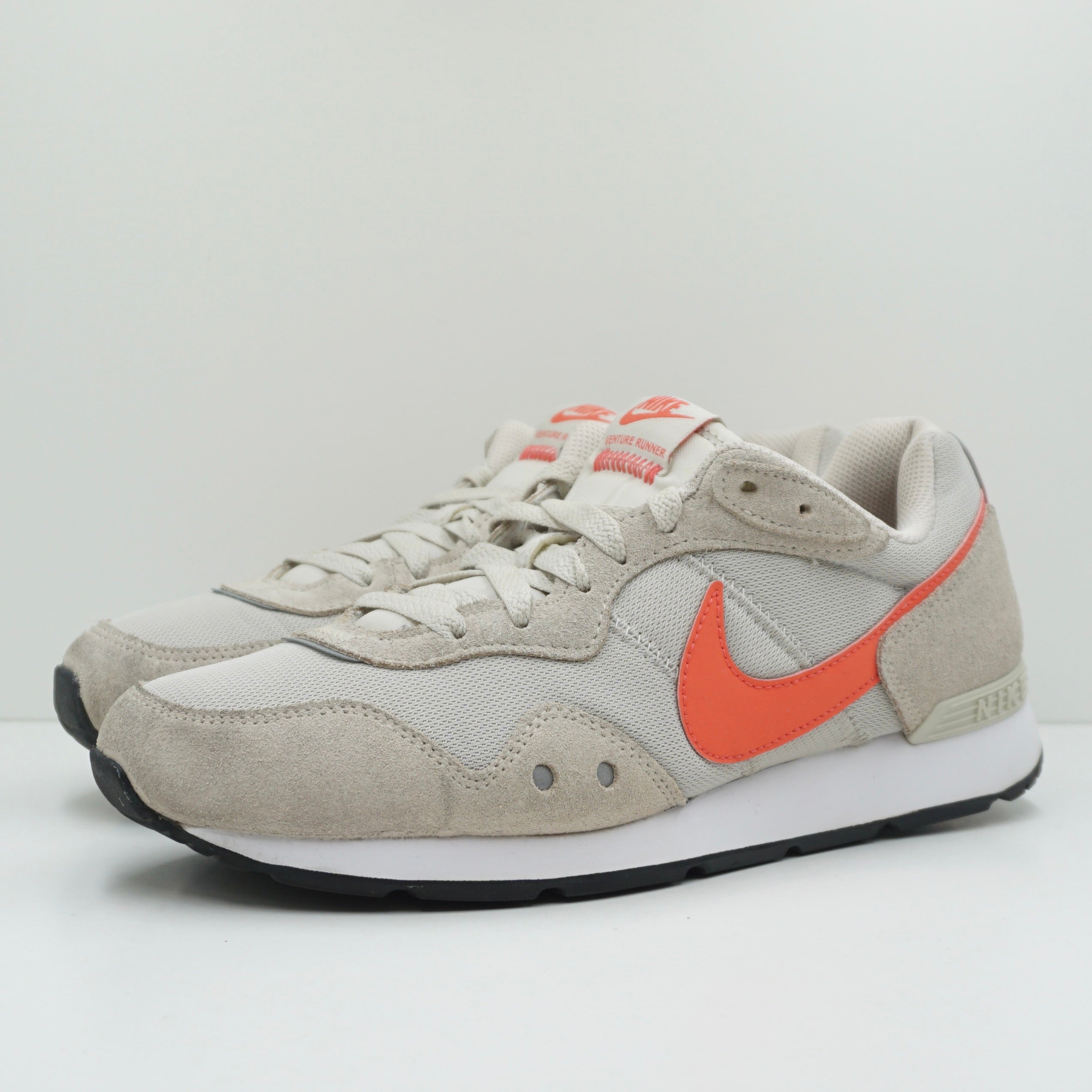 Nike Venture Runner Beige Orange (W)