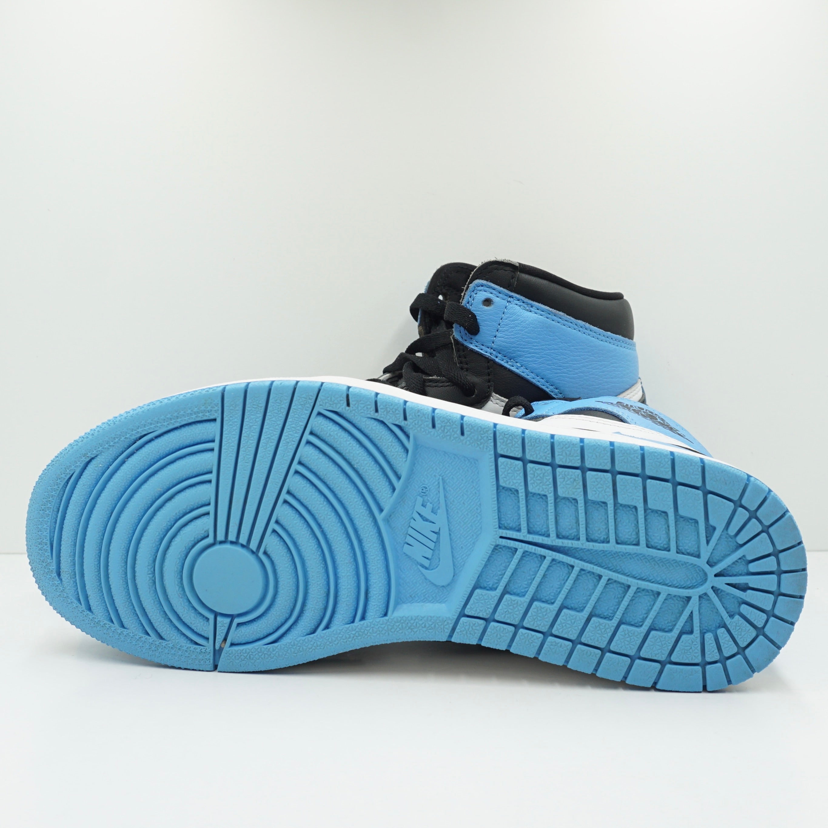 Jordan 1 Retro High OG UNC Toe