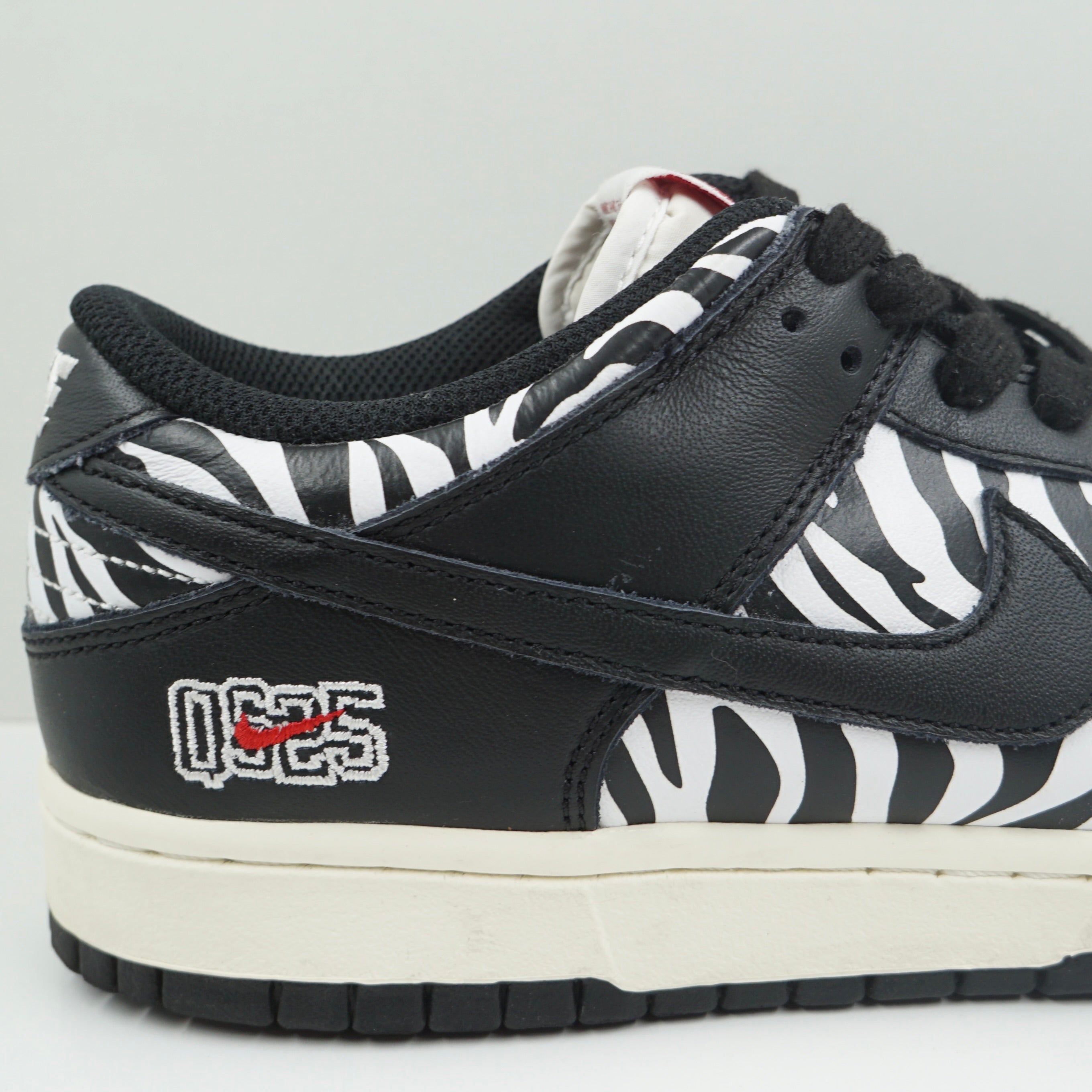 Nike SB Dunk Low OG QS Quartersnacks Zebra