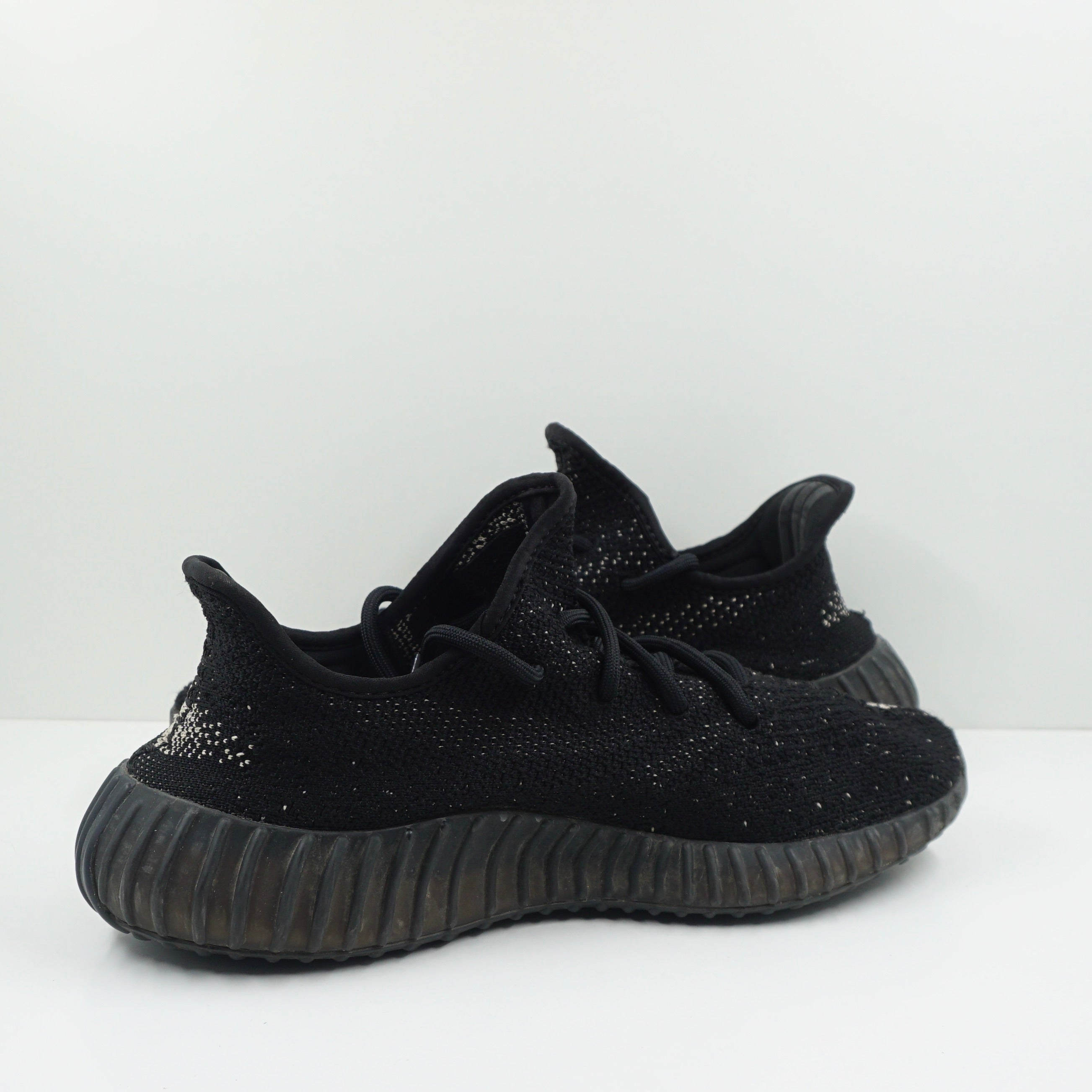 Adidas Yeezy Boost 350 V2 Core Black White (2016/2022)