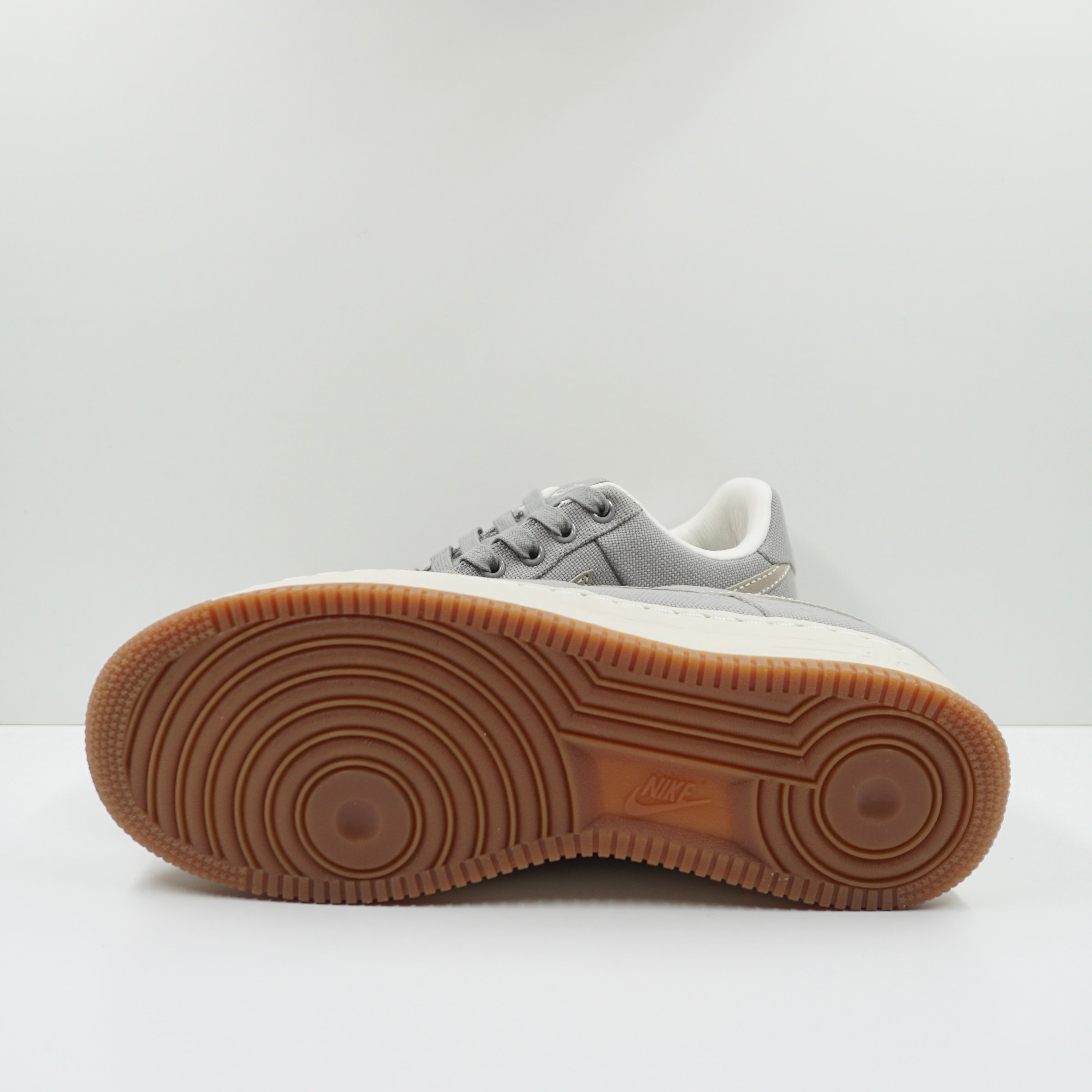 Nike Air Force 1 Low Supreme Canvas Medium Grey