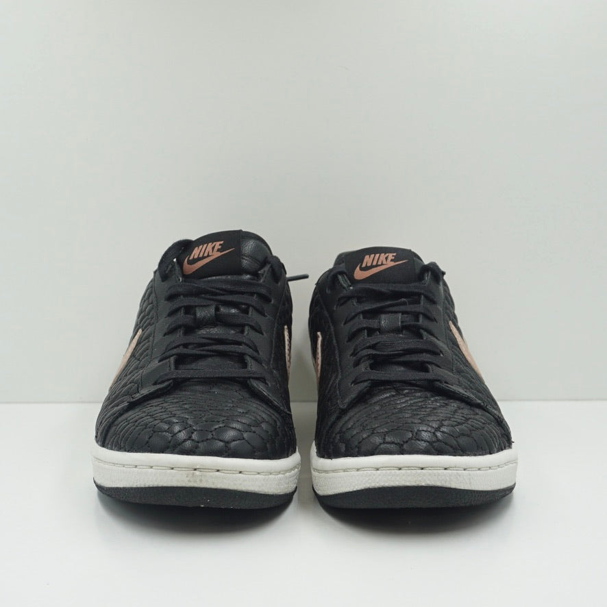 Nike Tennis Classic Ultra Premium QLT (W)