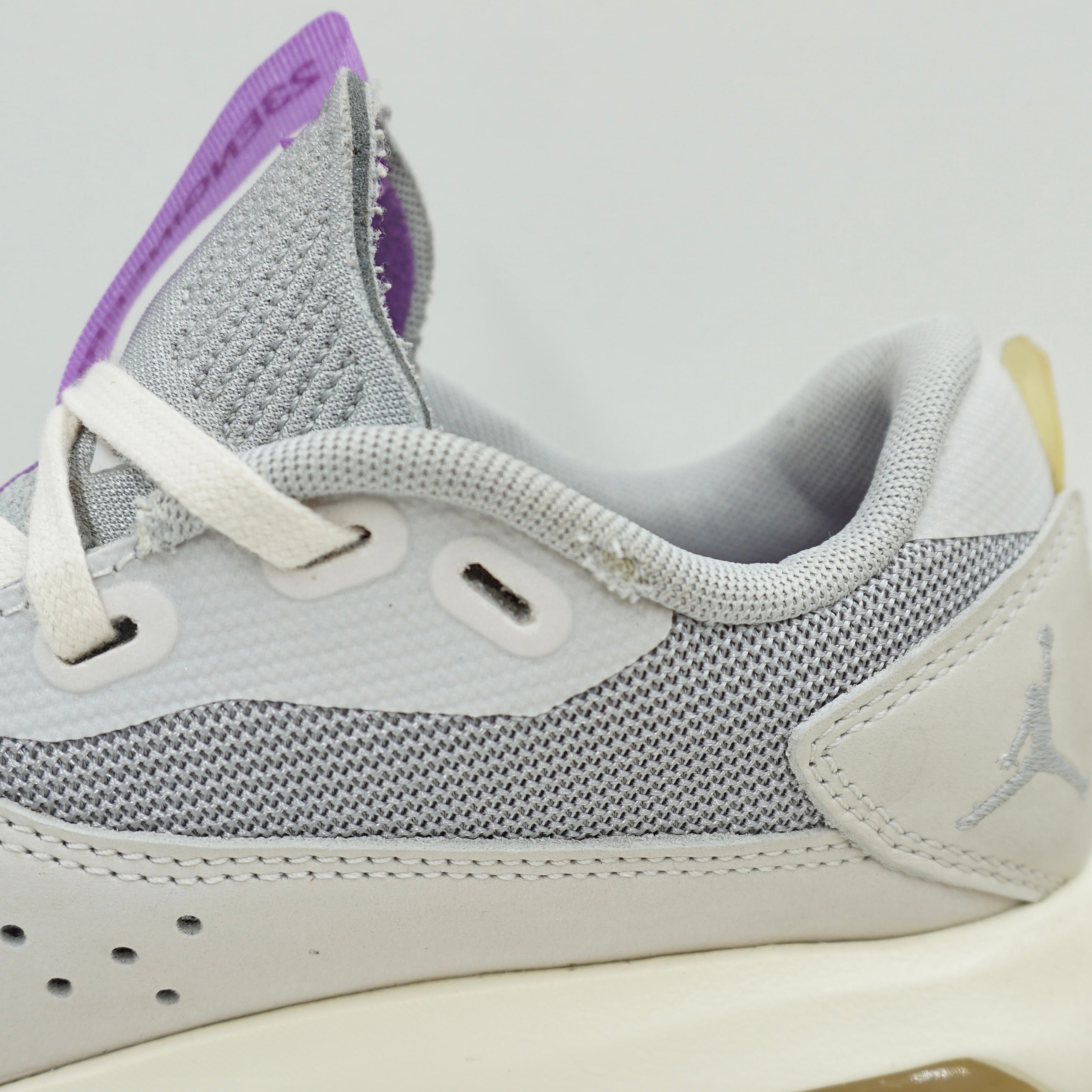 Jordan 200E Grey Coconut Purple (W)