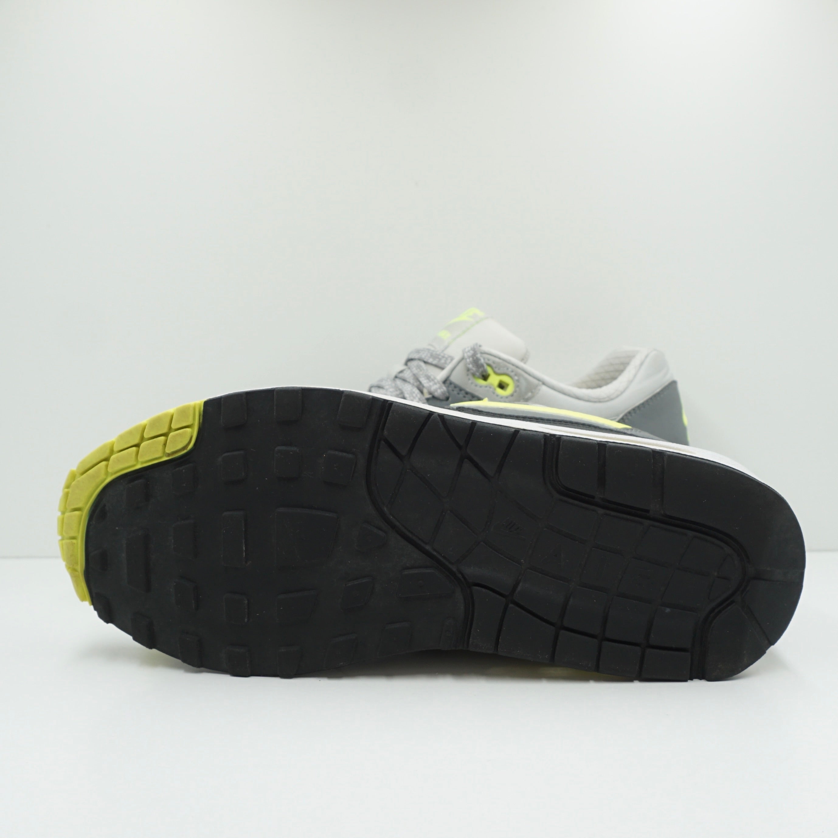 Nike Air Max 1 Essential Dusty Grey Volt