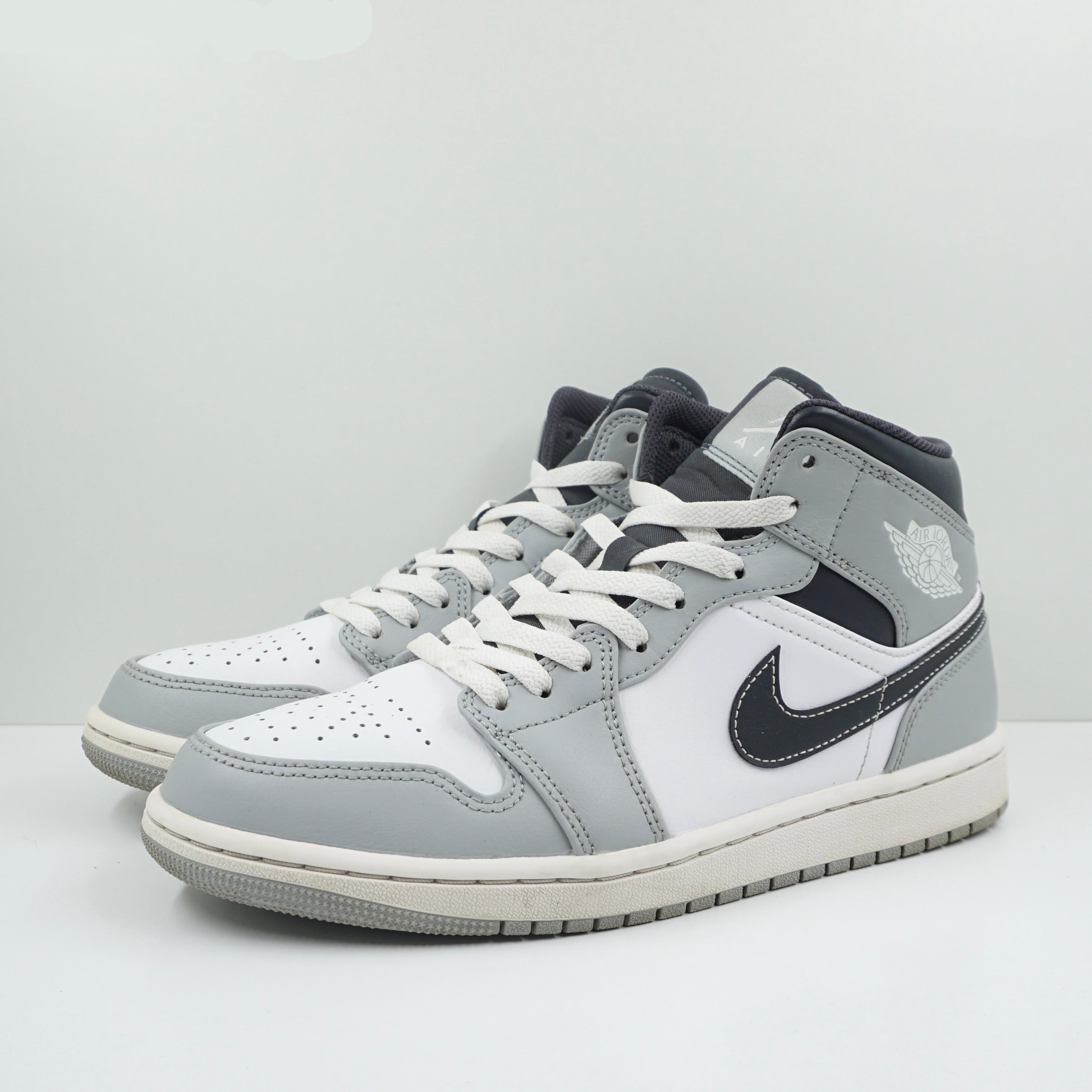 Jordan 1 Mid Light Smoke Grey Anthracite