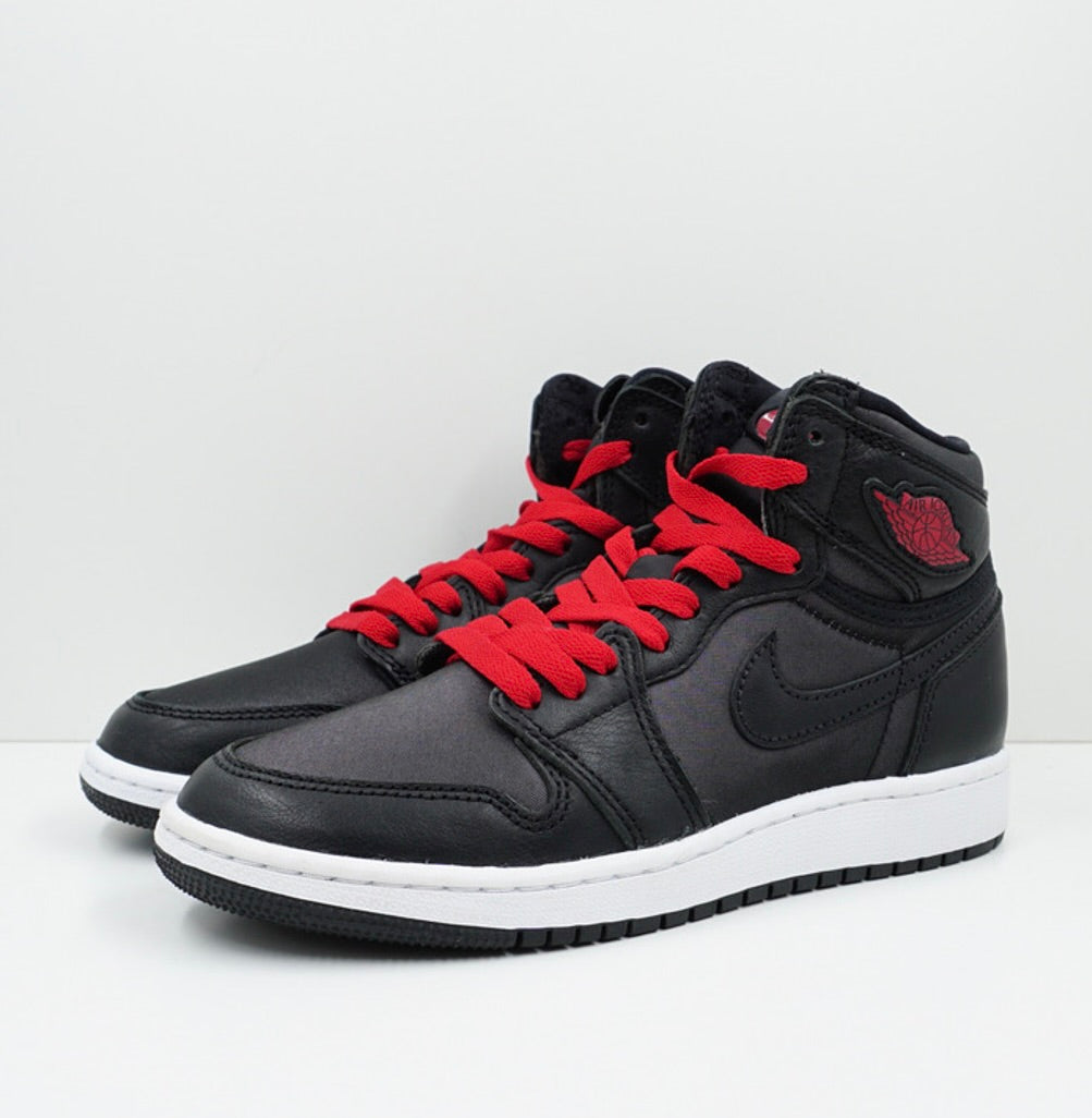 Jordan 1 Retro High Black Satin Gym Red Black (GS)