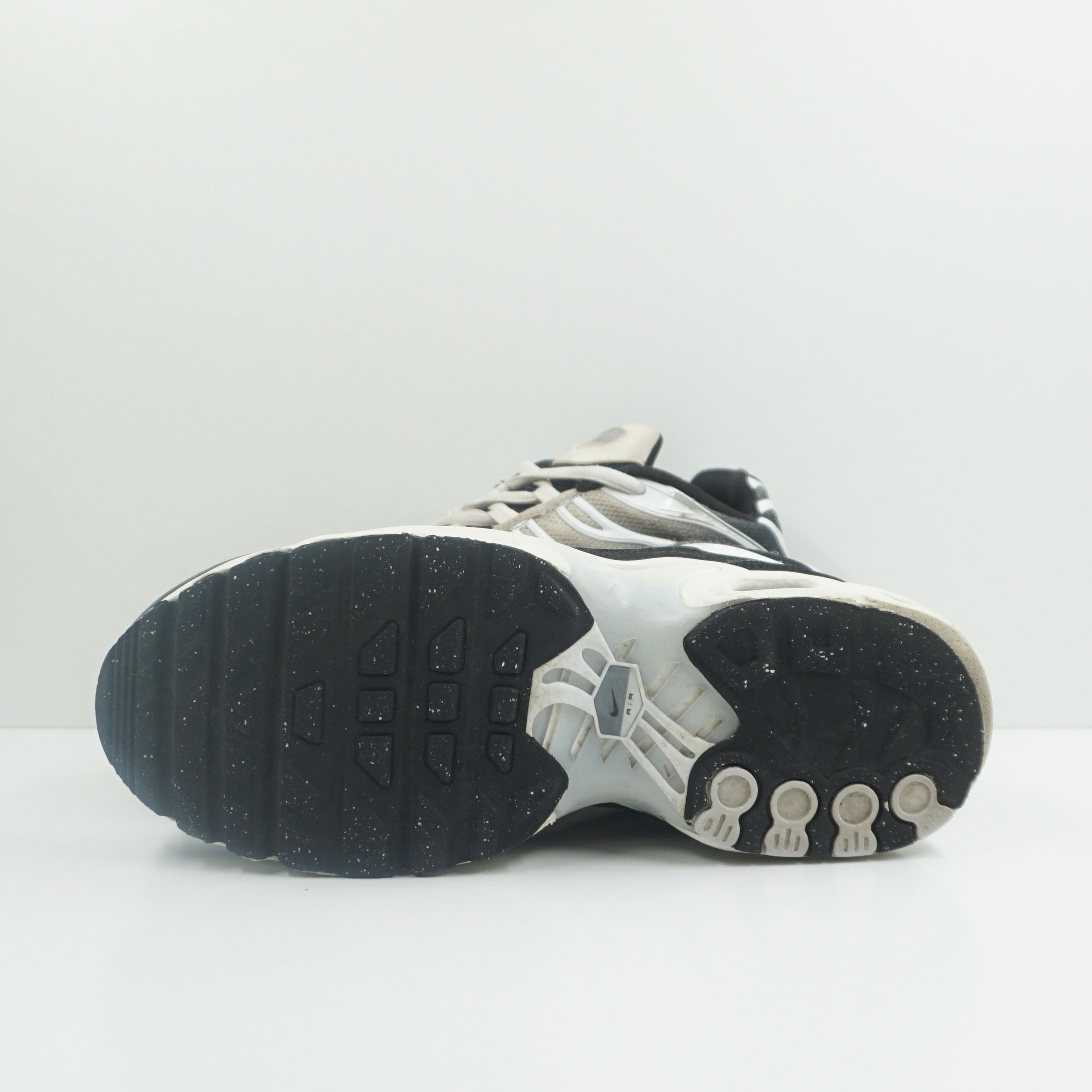 Nike Air Max PlusBlack White Sail Metallic Cool Grey (PS)