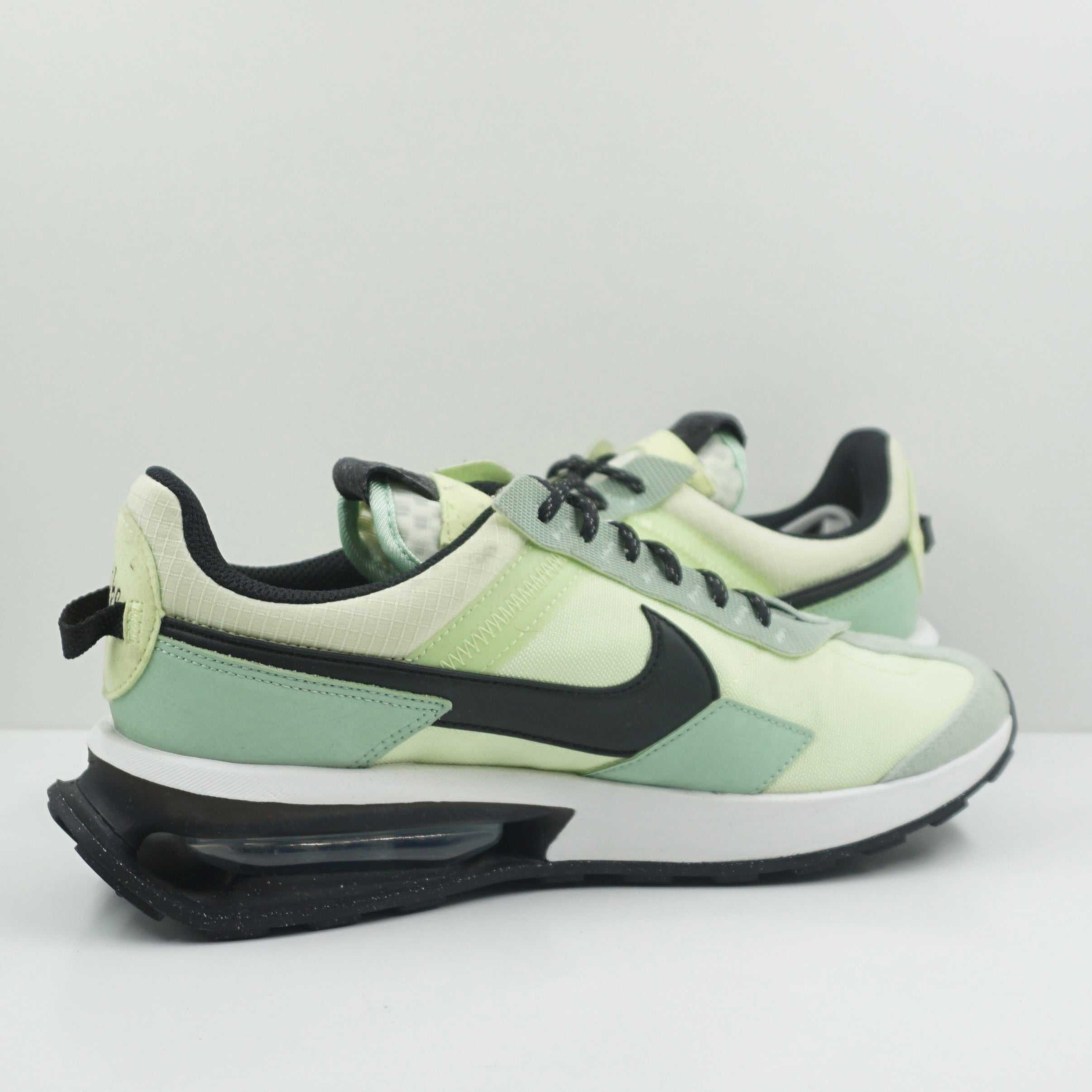Nike Air Max Pre-Day Light Liquid Lime