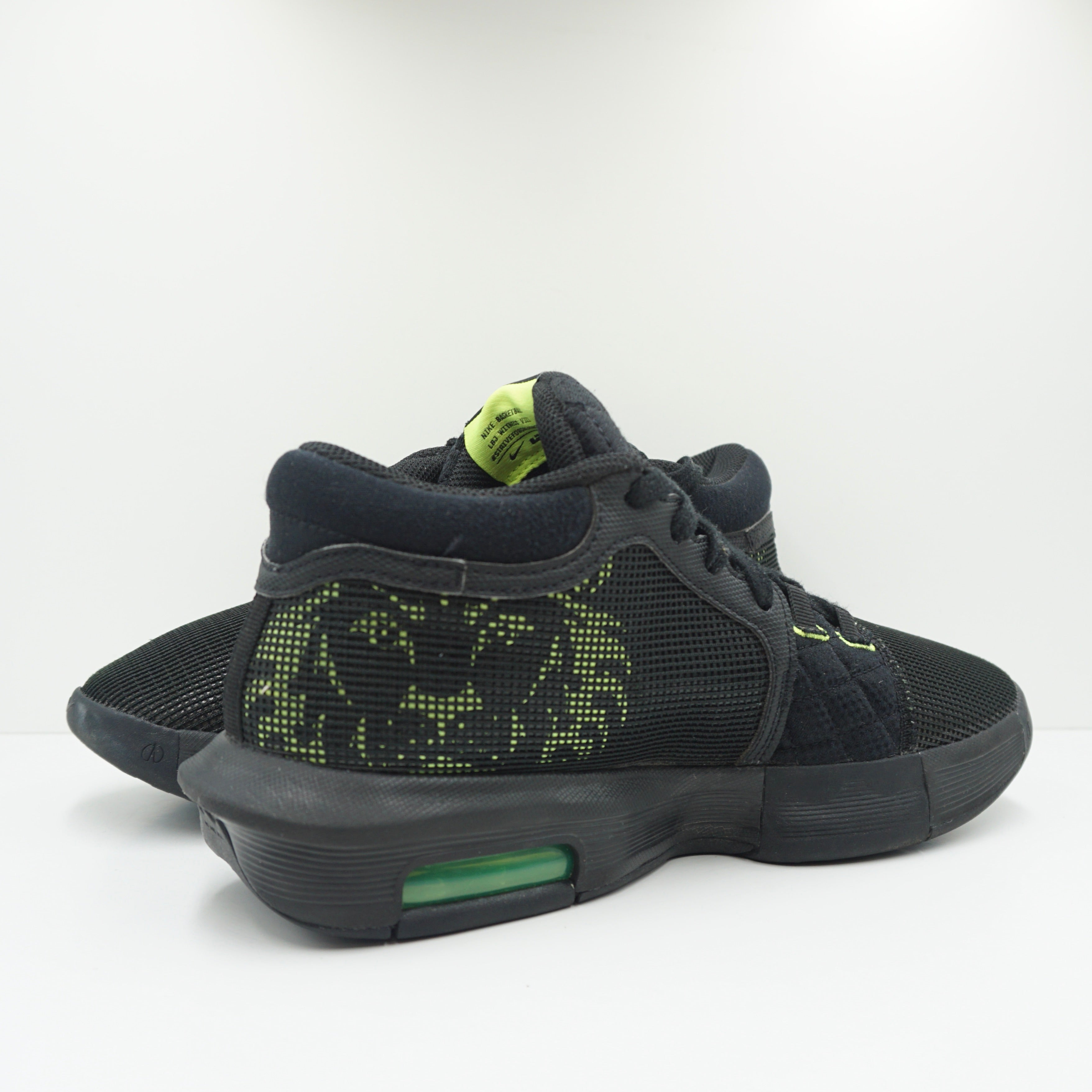 Nike LeBron Witness 8 Black Volt