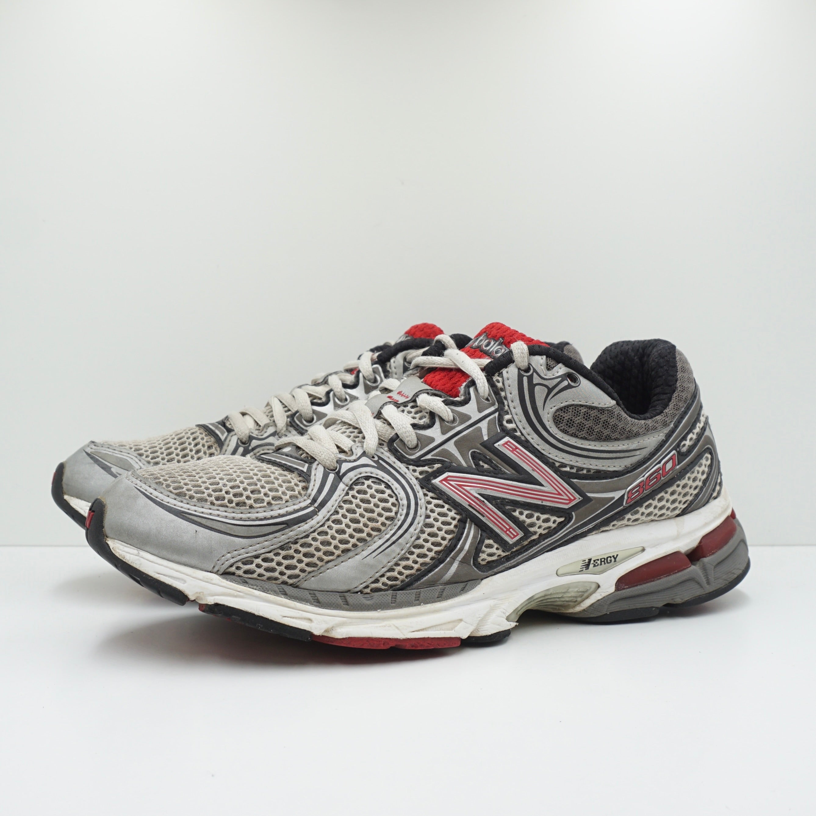 New Balance 860 Silver