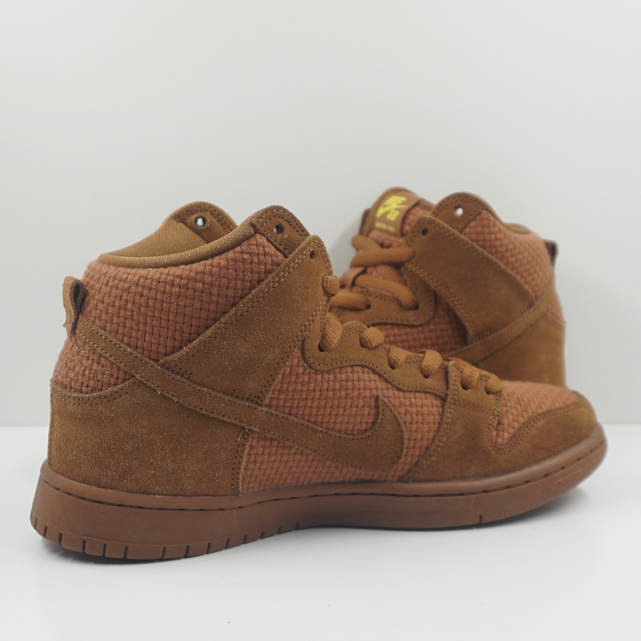 Nike SB Dunk High Brown Ale