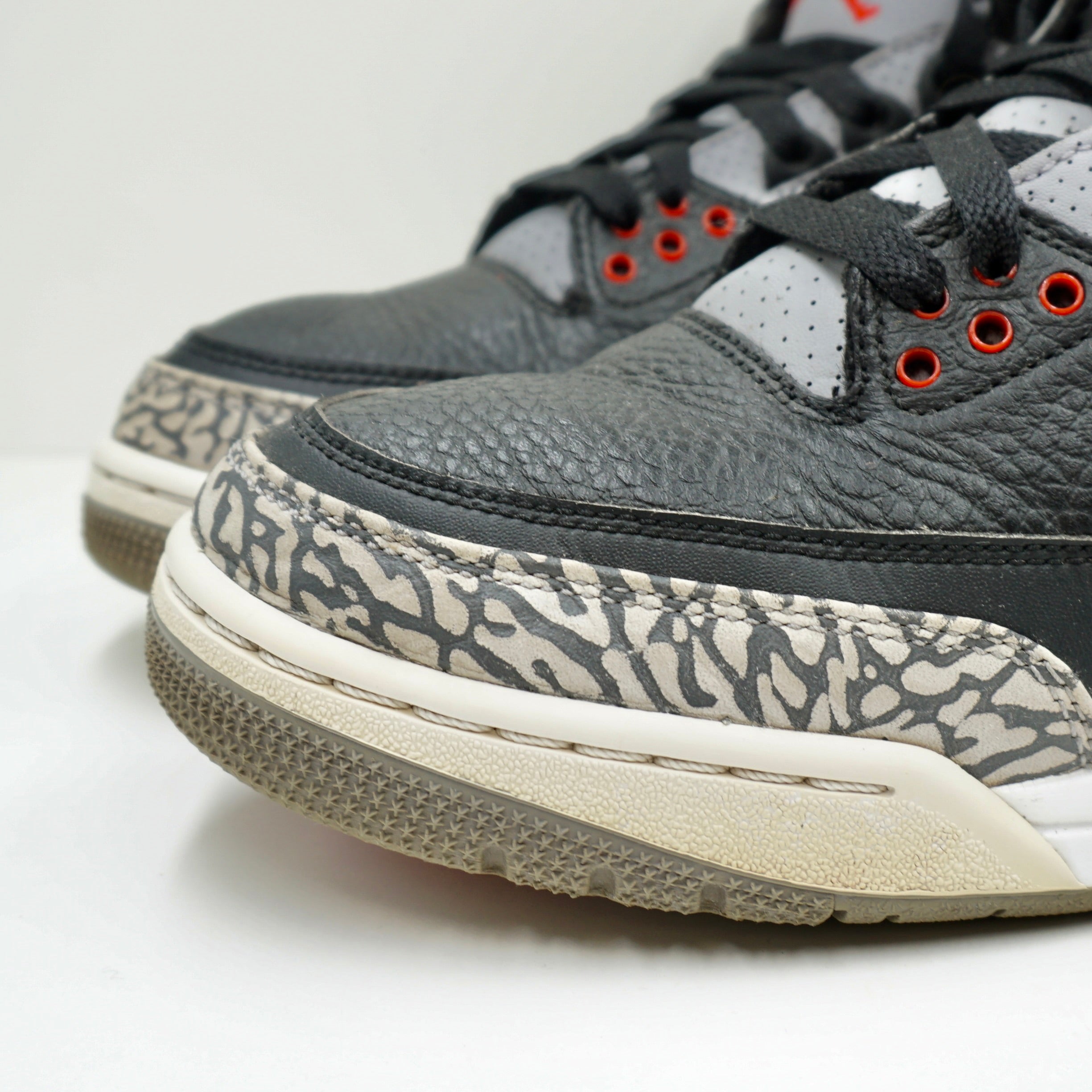 Jordan 3 Retro Black Cement (2018)