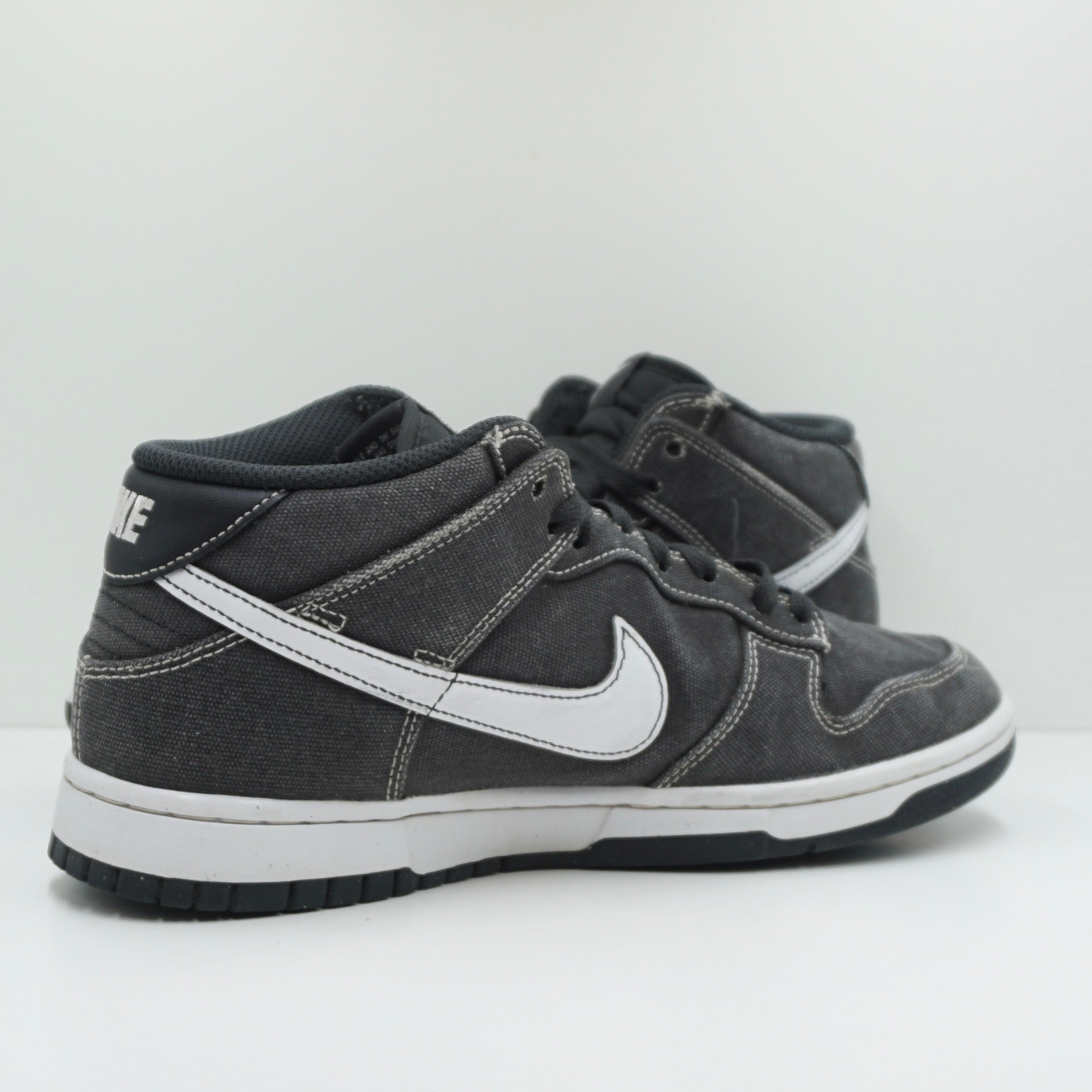 Nike Dunk Mid Off Noir White