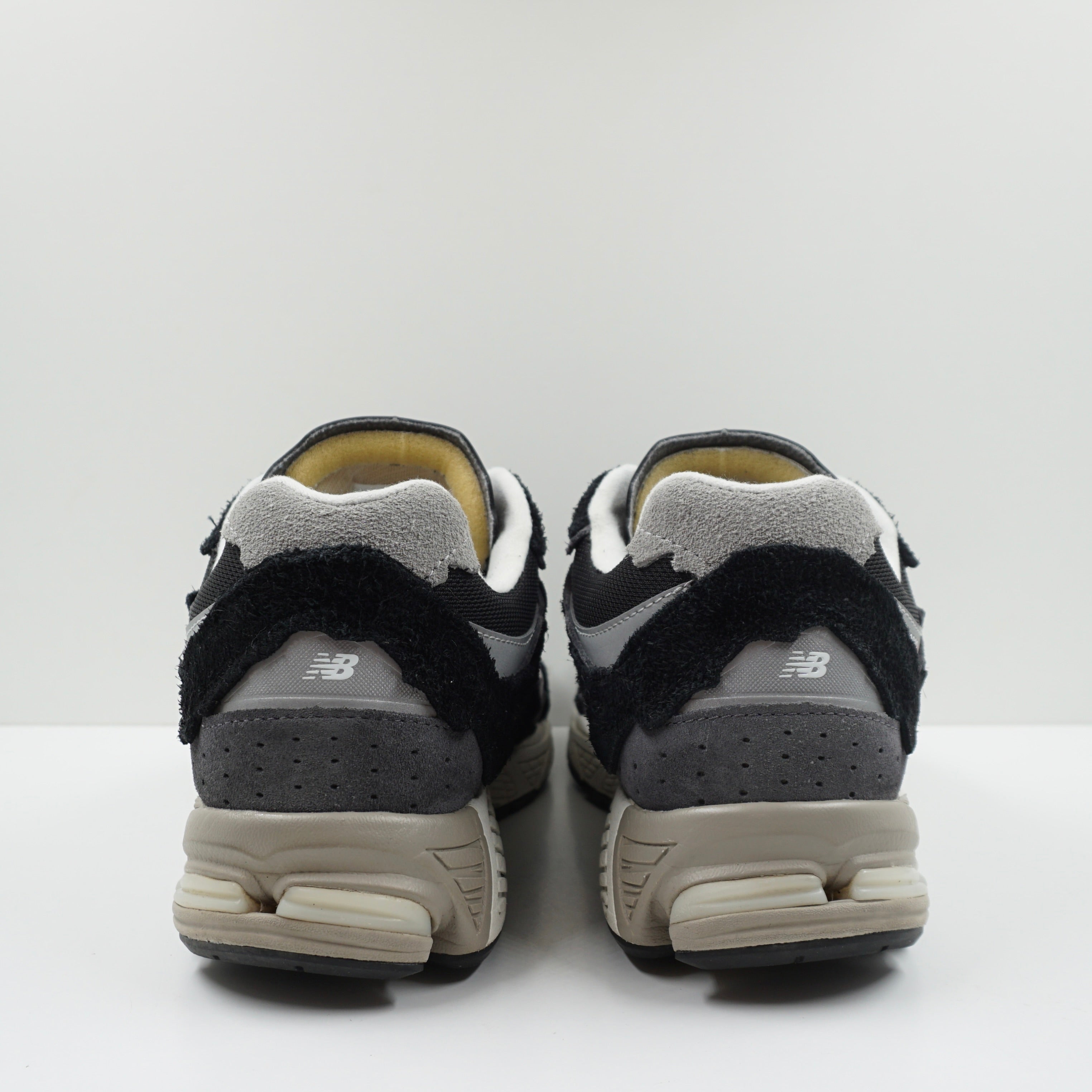 New Balance 2002R Protection Pack Black Grey