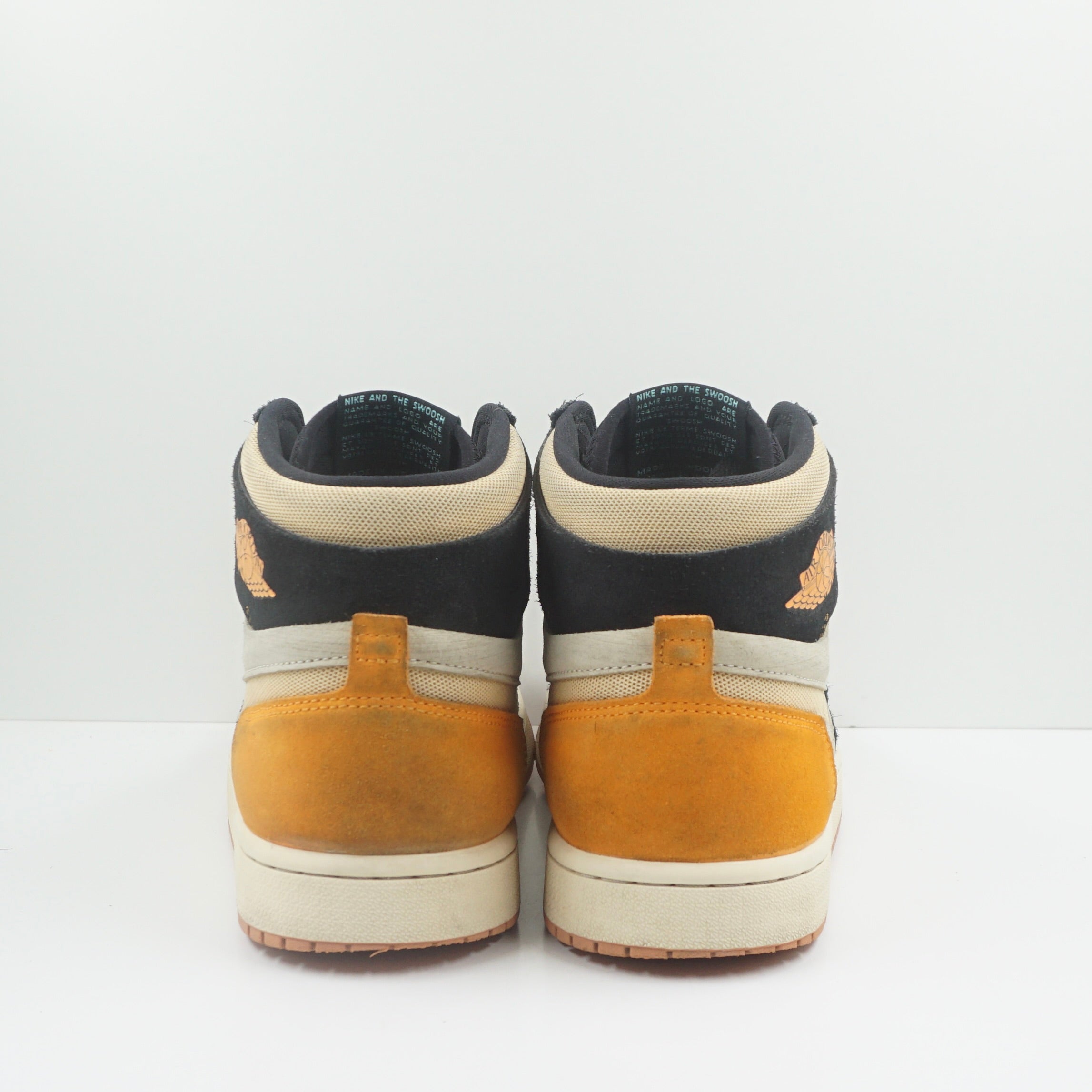 Jordan 1 High Zoom Air CMFT 2 Muslin Vivid Orange