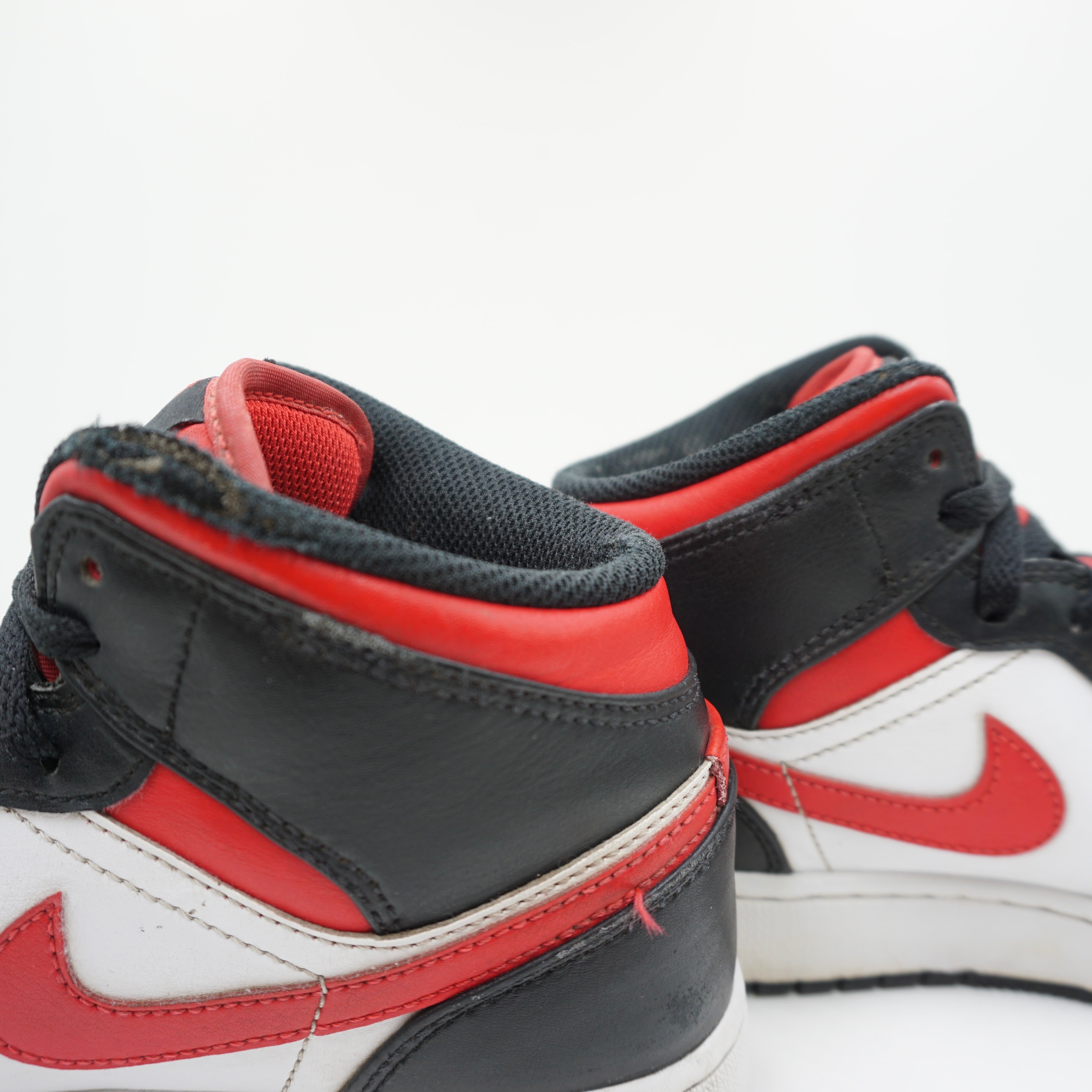 Jordan 1 Mid Black Fire Red (GS) FREE