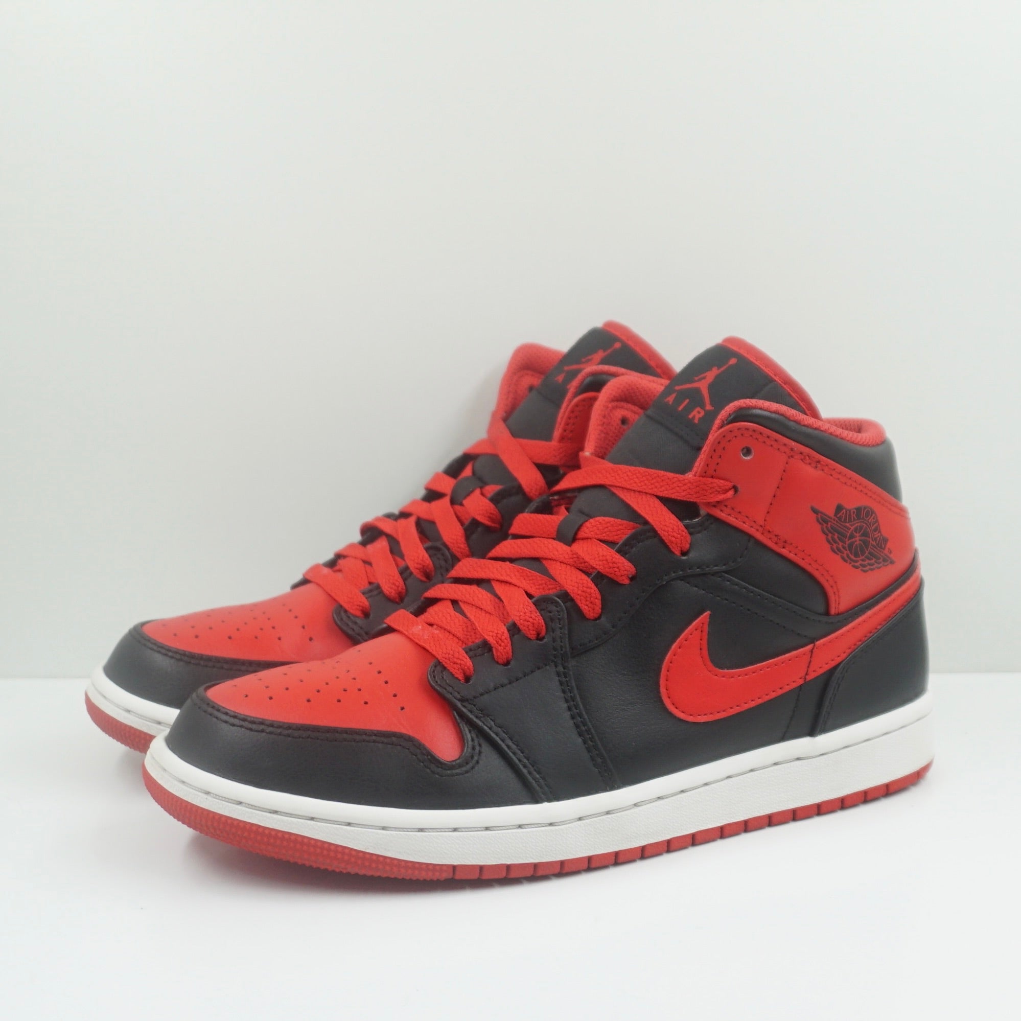 Jordan 1 Mid Alternate Bred (2022)