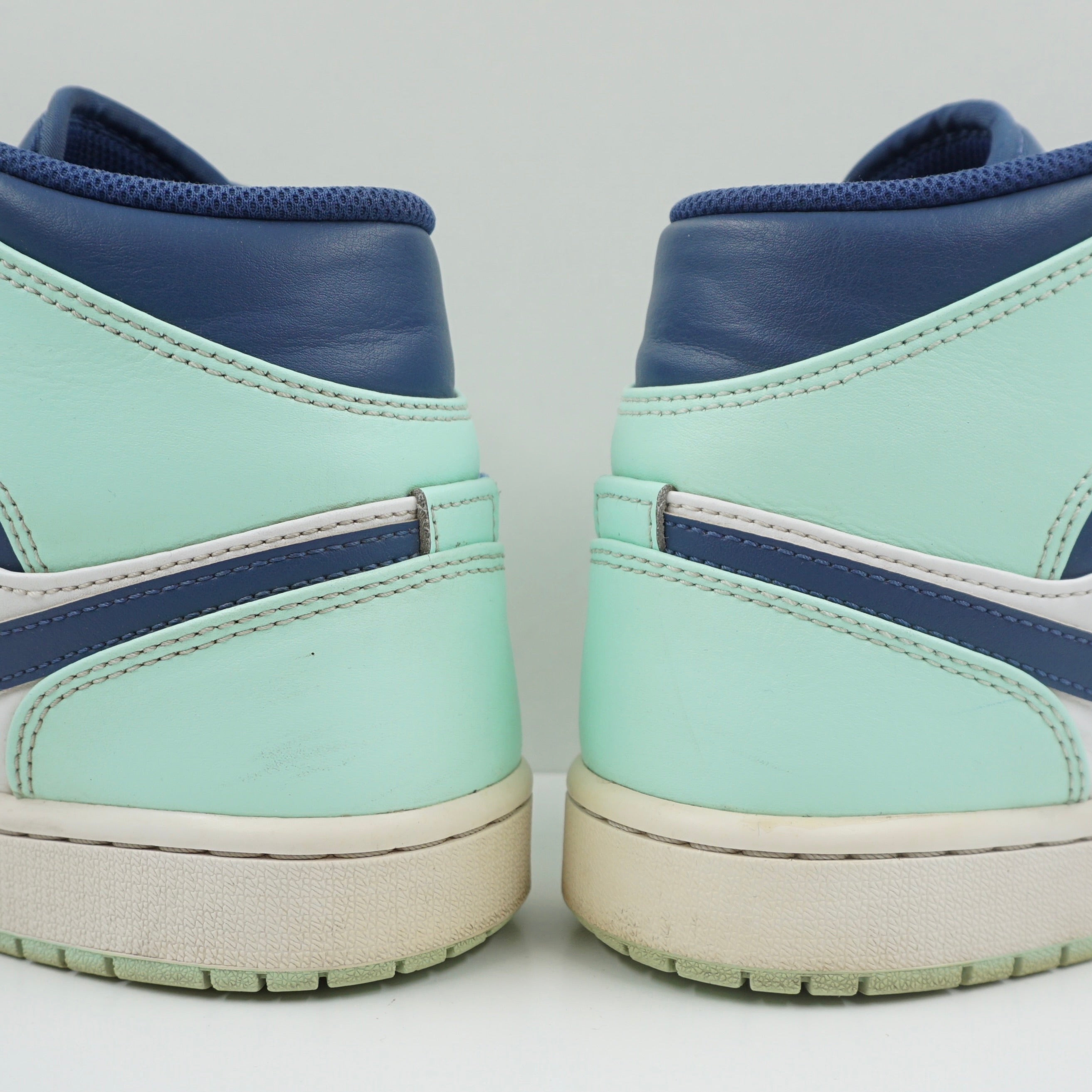 Jordan 1 Mid Mystic Navy Mint Foam