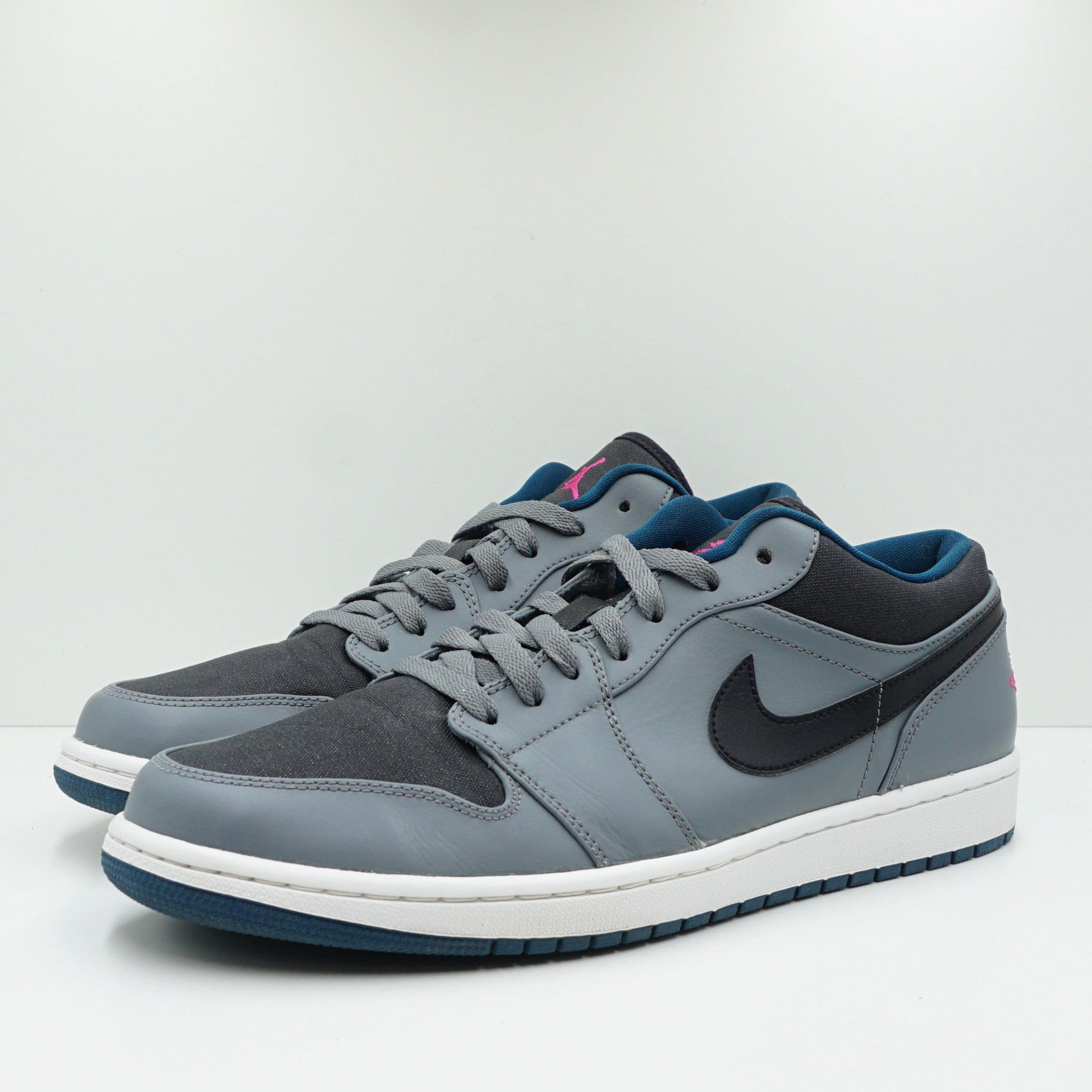 Jordan 1 Low Cool Grey Fusion Pink Space Blue