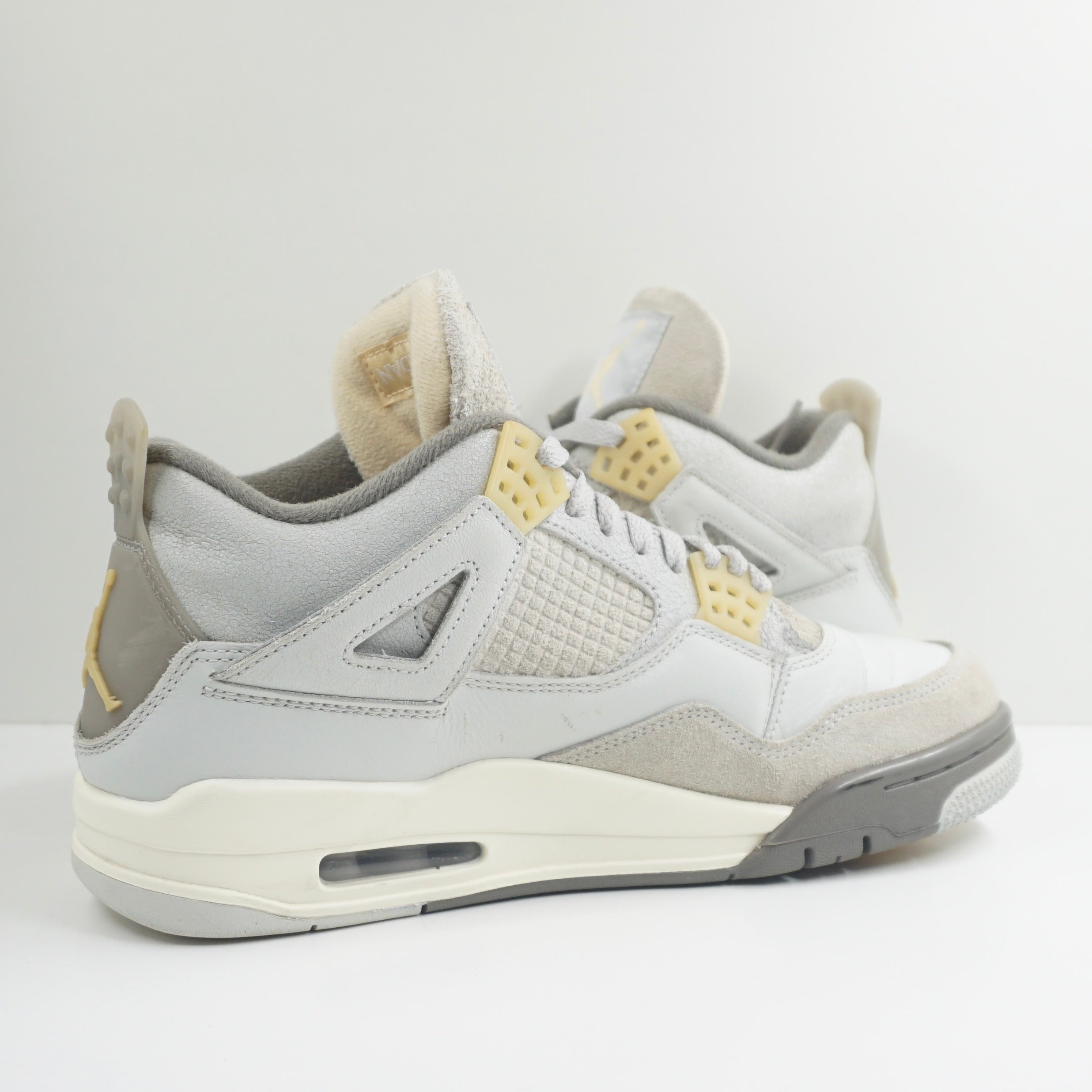 Jordan 4 Retro SE Craft Photon Dust