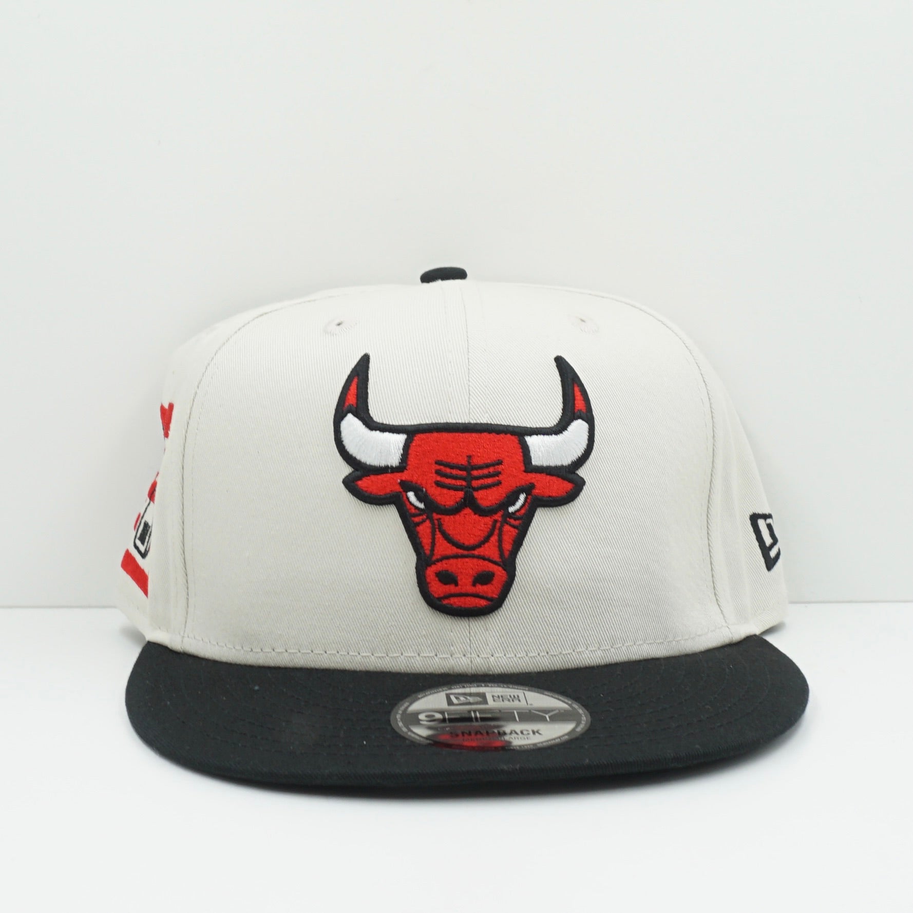 New Era Chicago Bulls Cream Black Snapback Cap