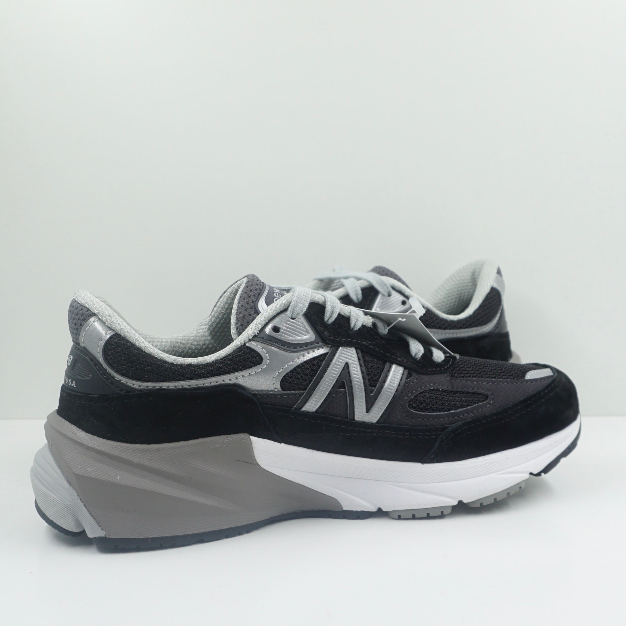 New Balance 990v6 MiUSA Black Grey White (W)
