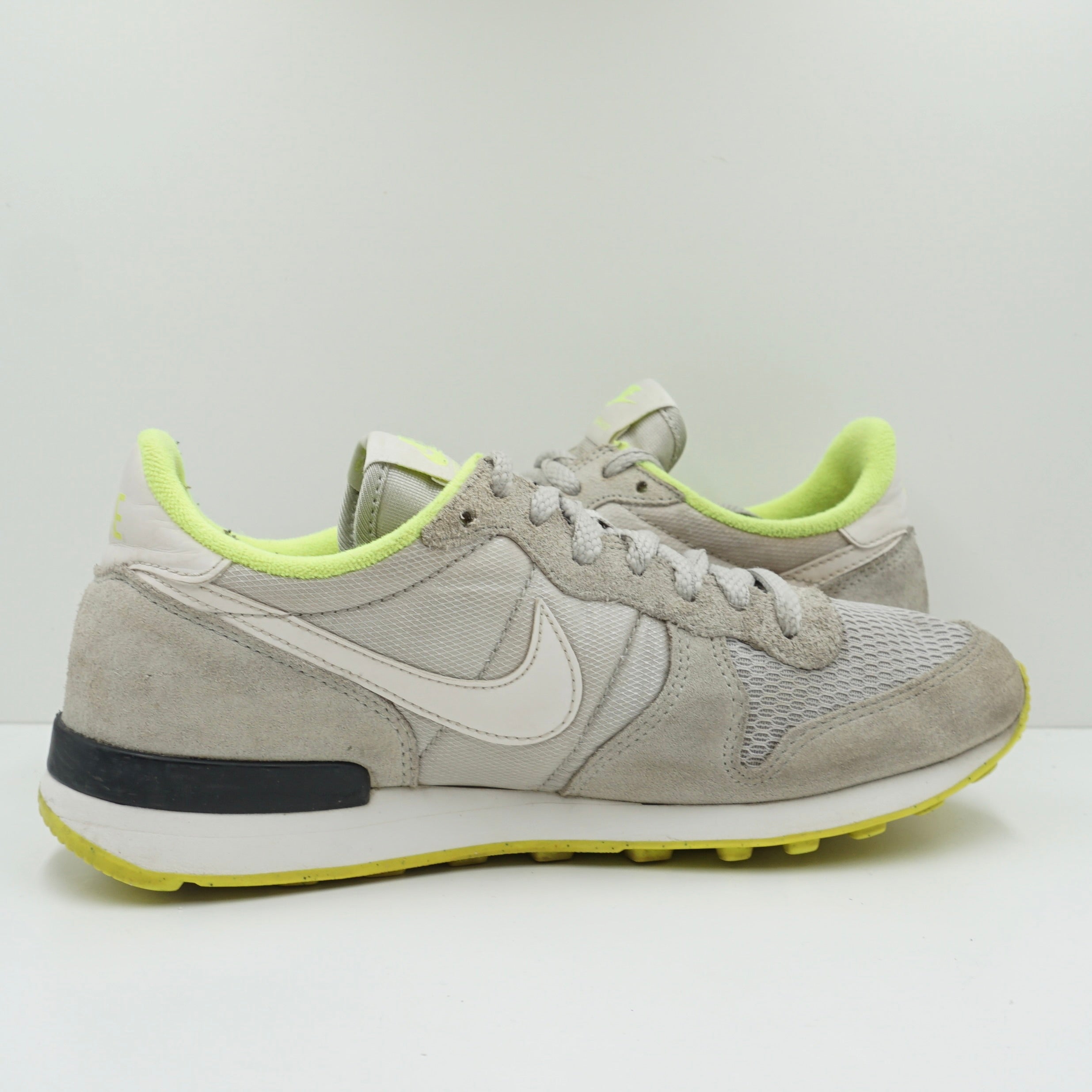 Nike Internationalist Grey Green (W)