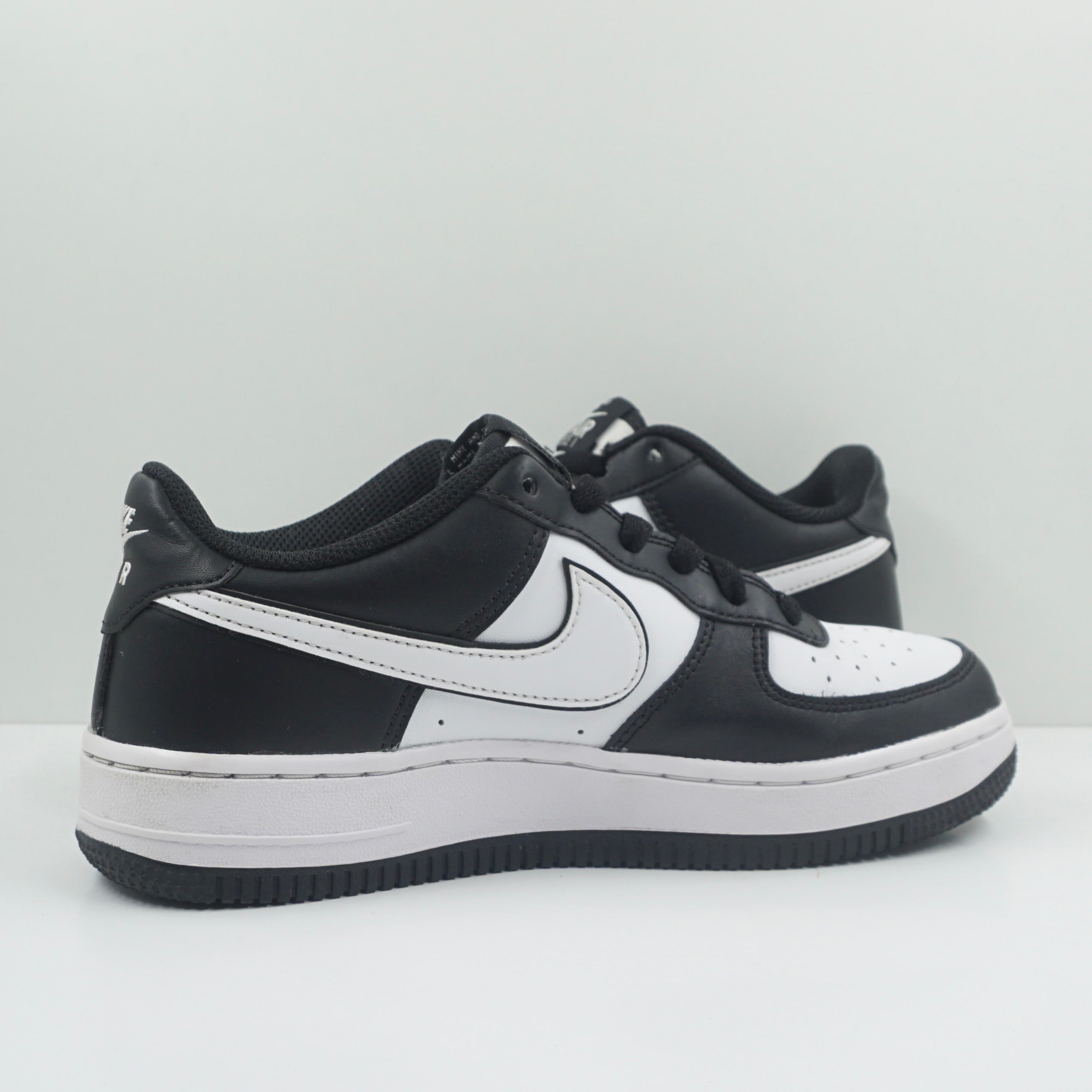 Nike Air Force 1 Low LV8 2 White Swoosh Panda (GS)