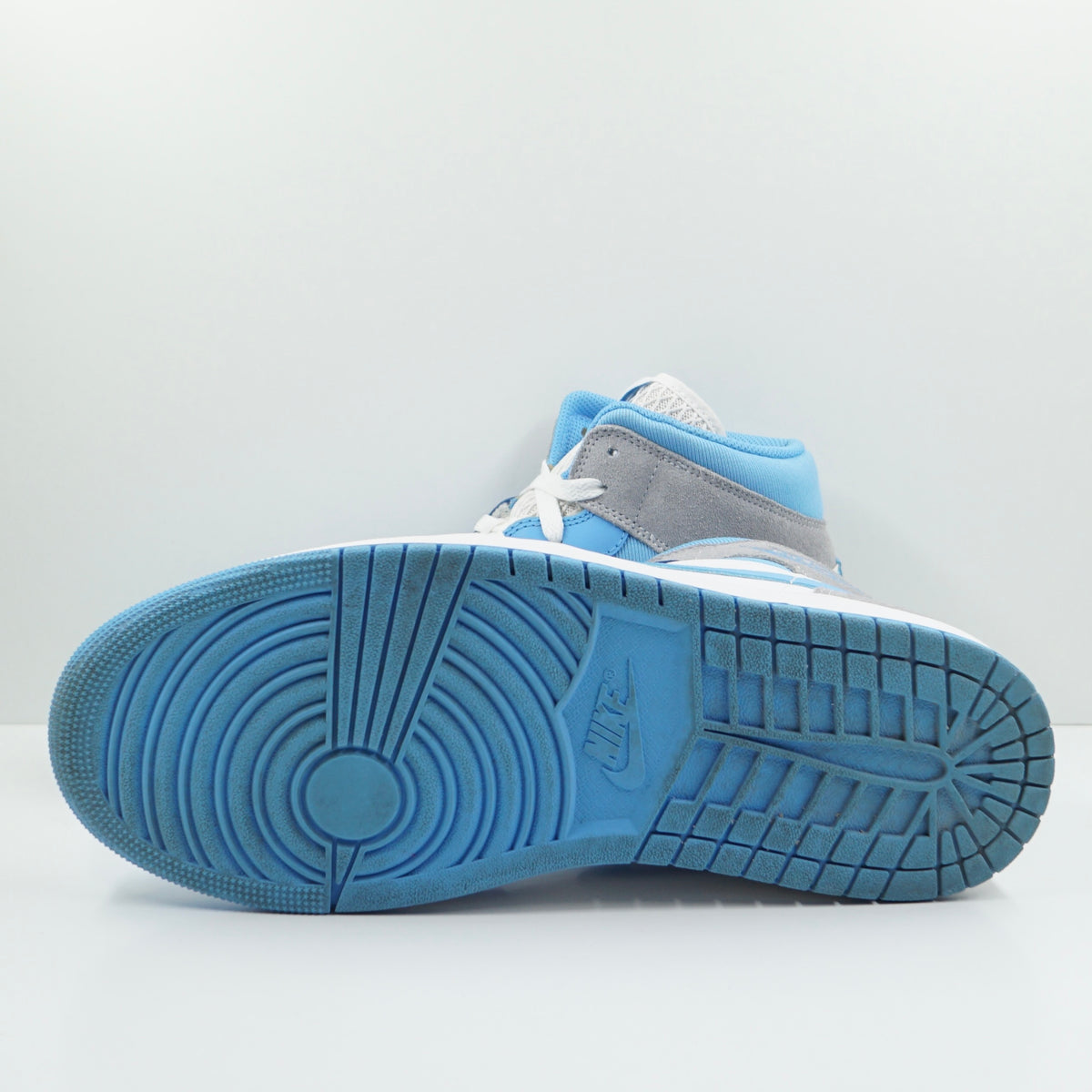 Jordan 1 Mid University Blue Grey