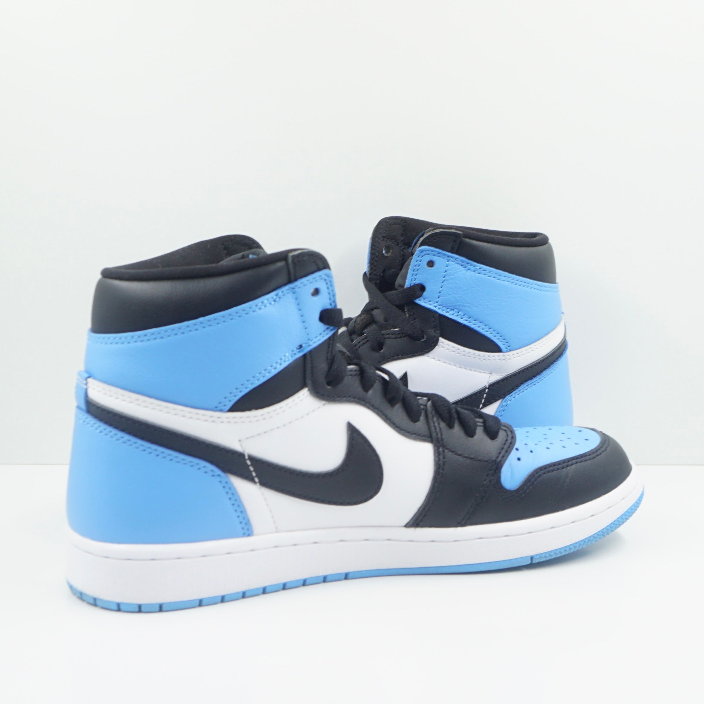 Jordan 1 Retro High OG UNC Toe
