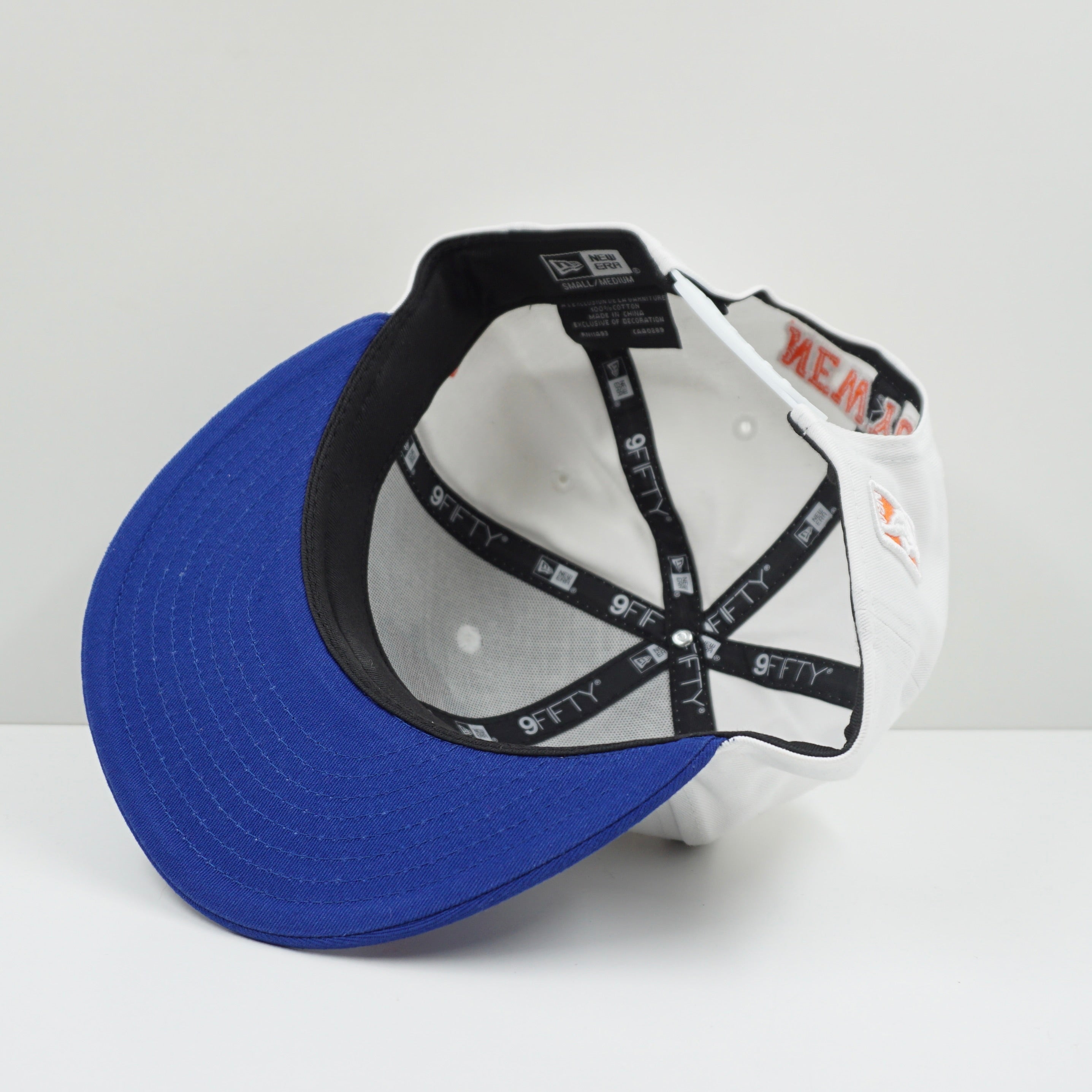 New Era New York Knicks White Snapback Cap