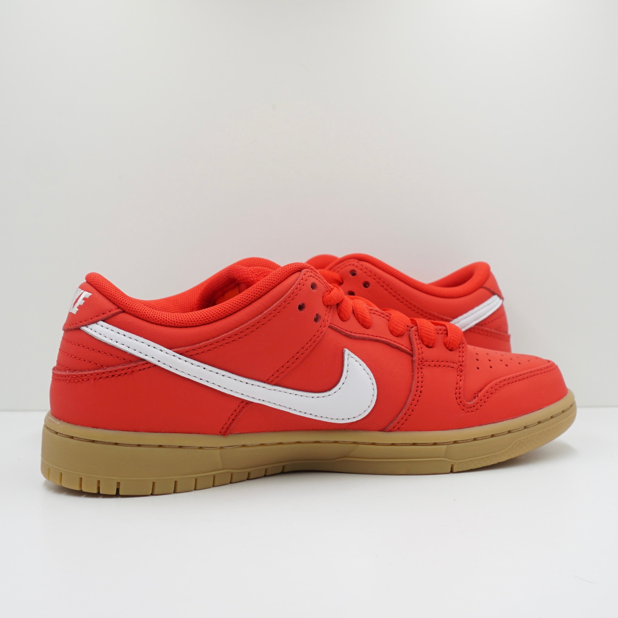 Nike SB Dunk Low University Red Gum