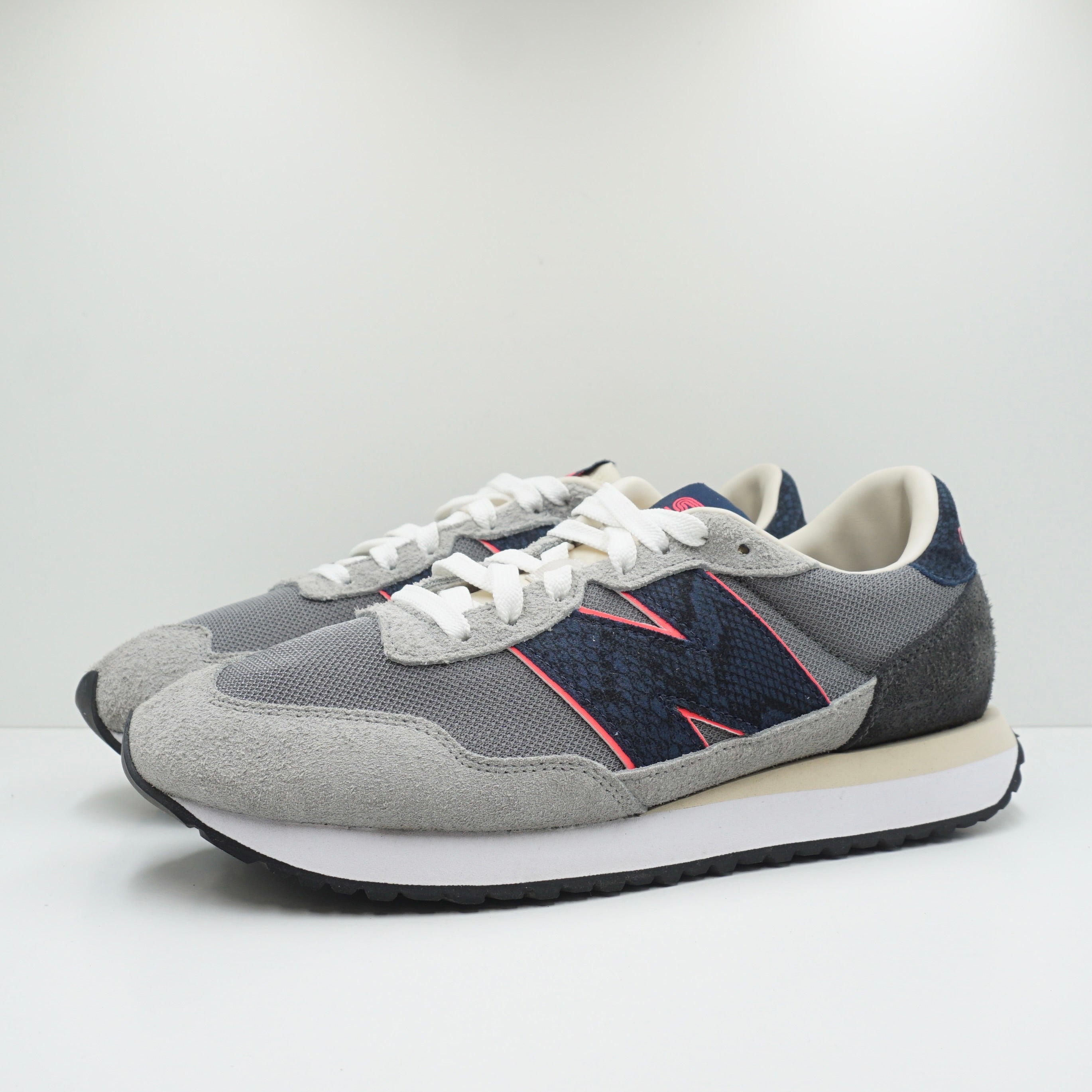 New Balance MS237 x SNS