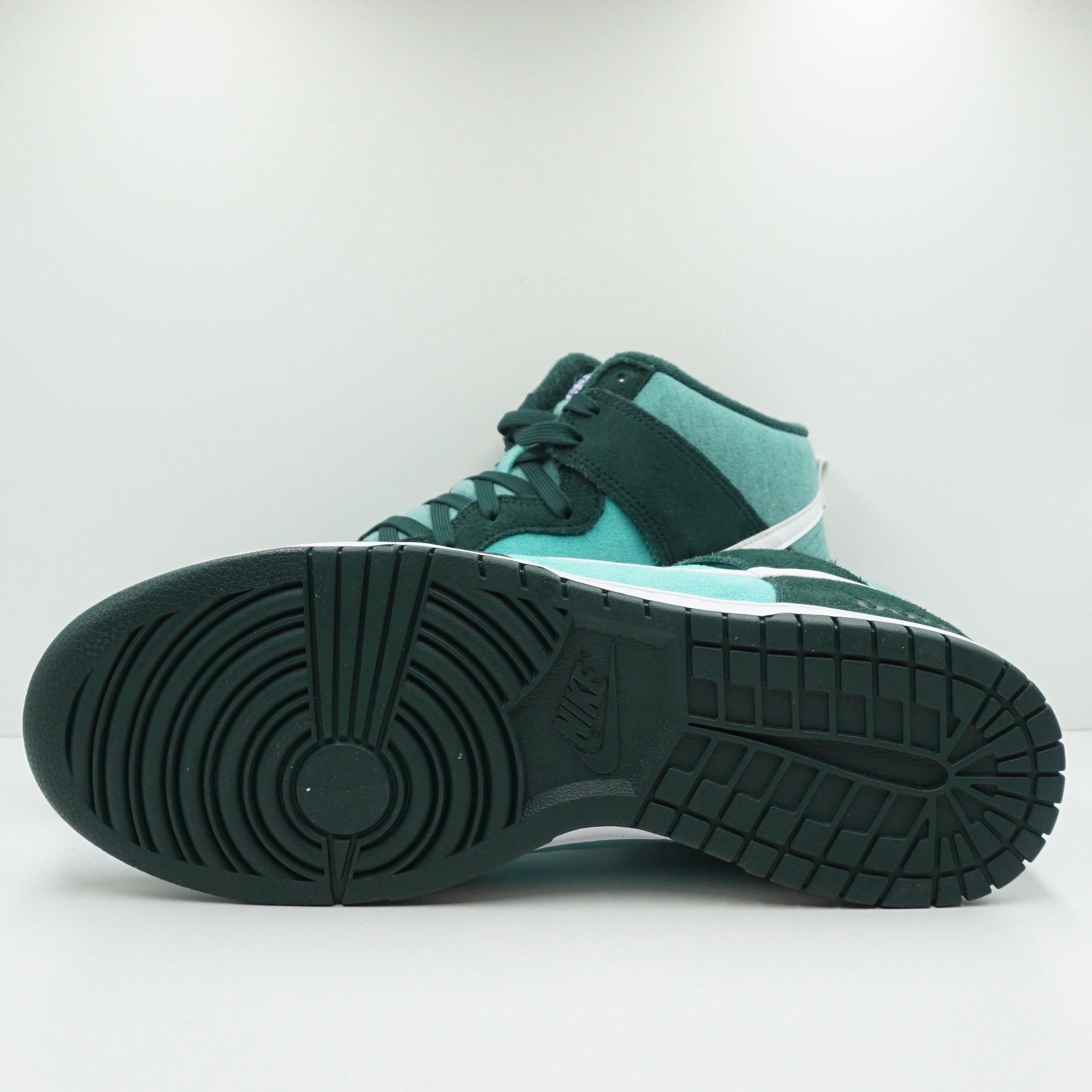 Nike Dunk High Retro SE Athletic Club Pro Green