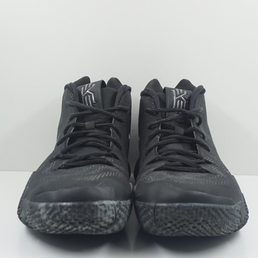 Nike Kyrie 4 Blackout
