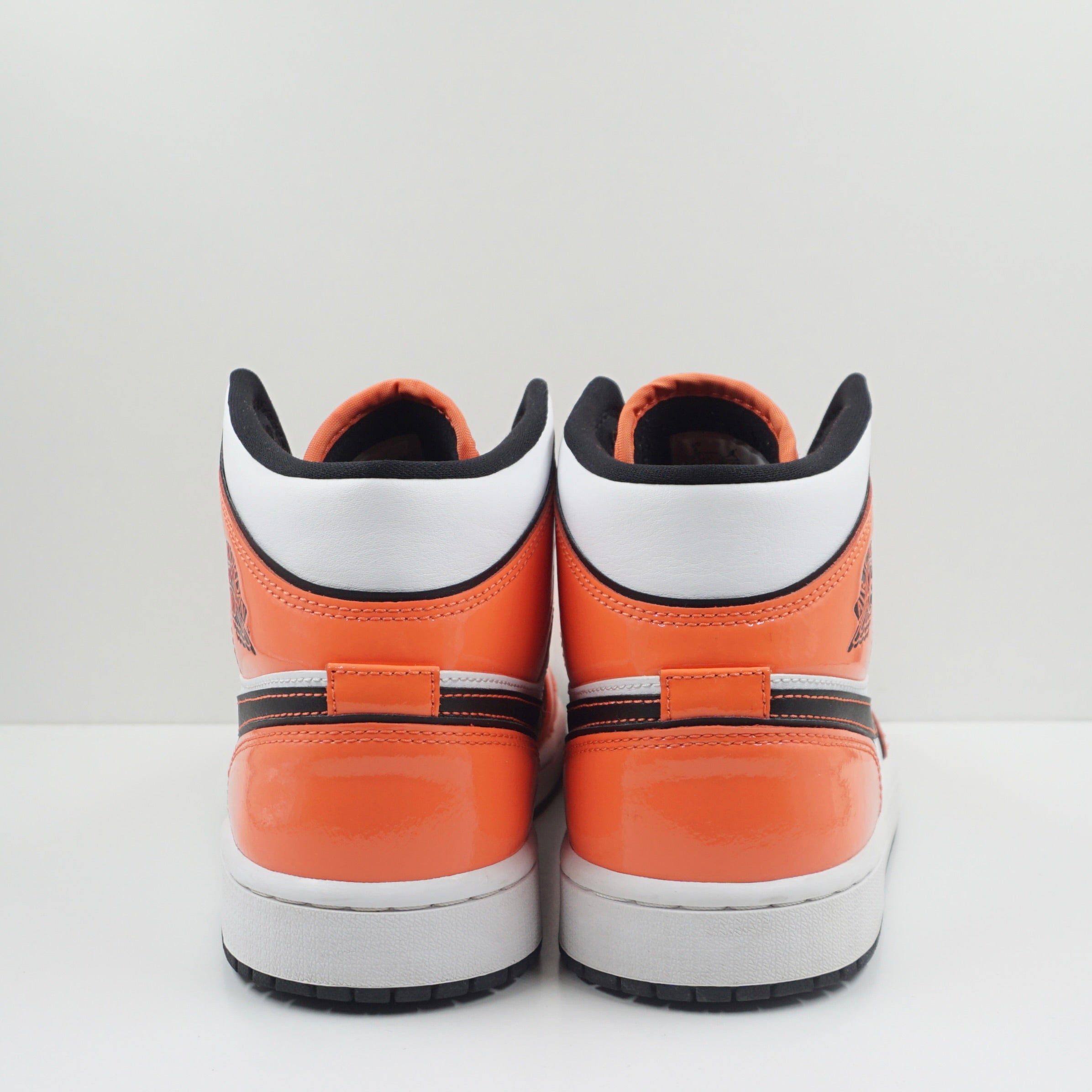 Jordan 1 Mid SE Turf Orange