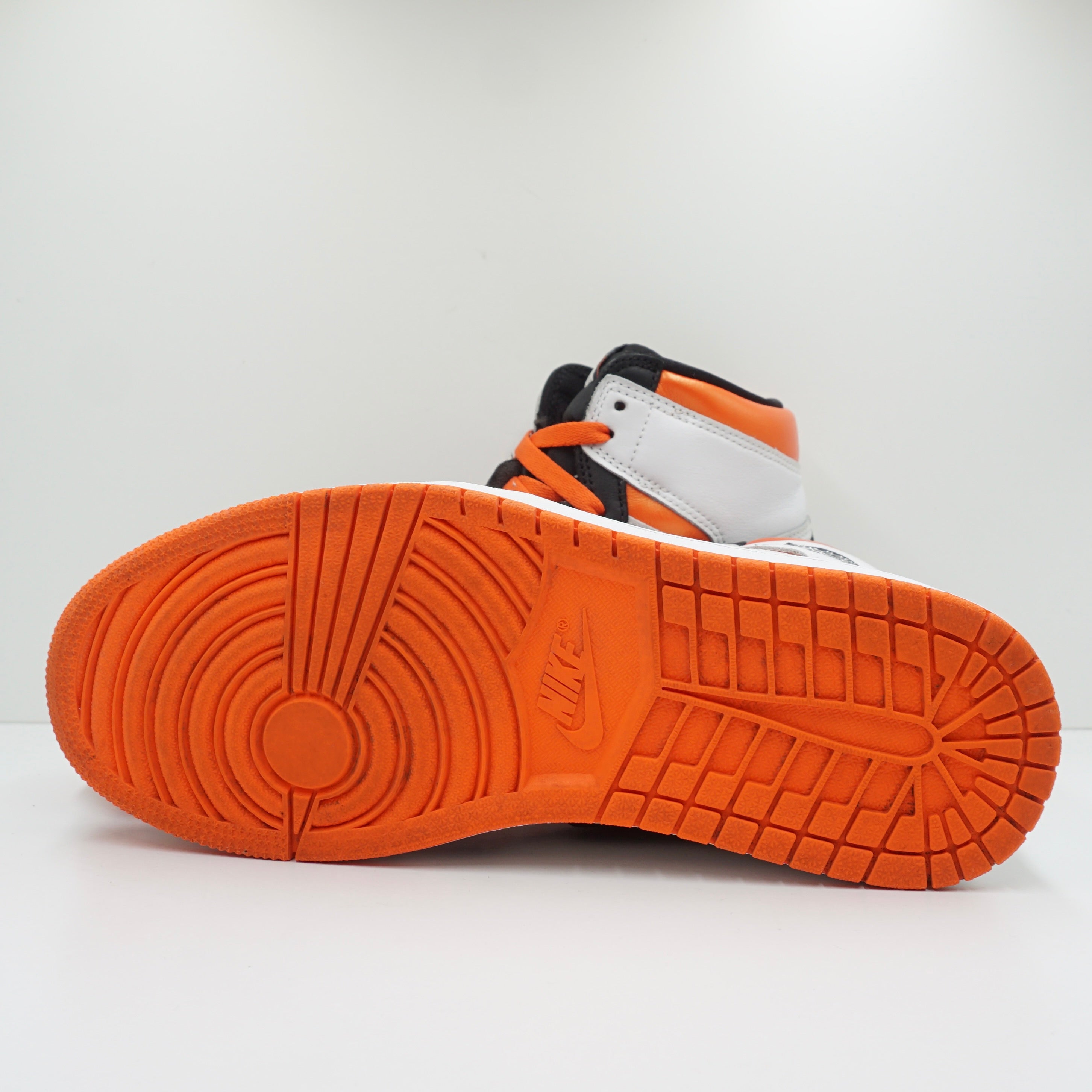 Jordan 1 Retro High Electro Orange