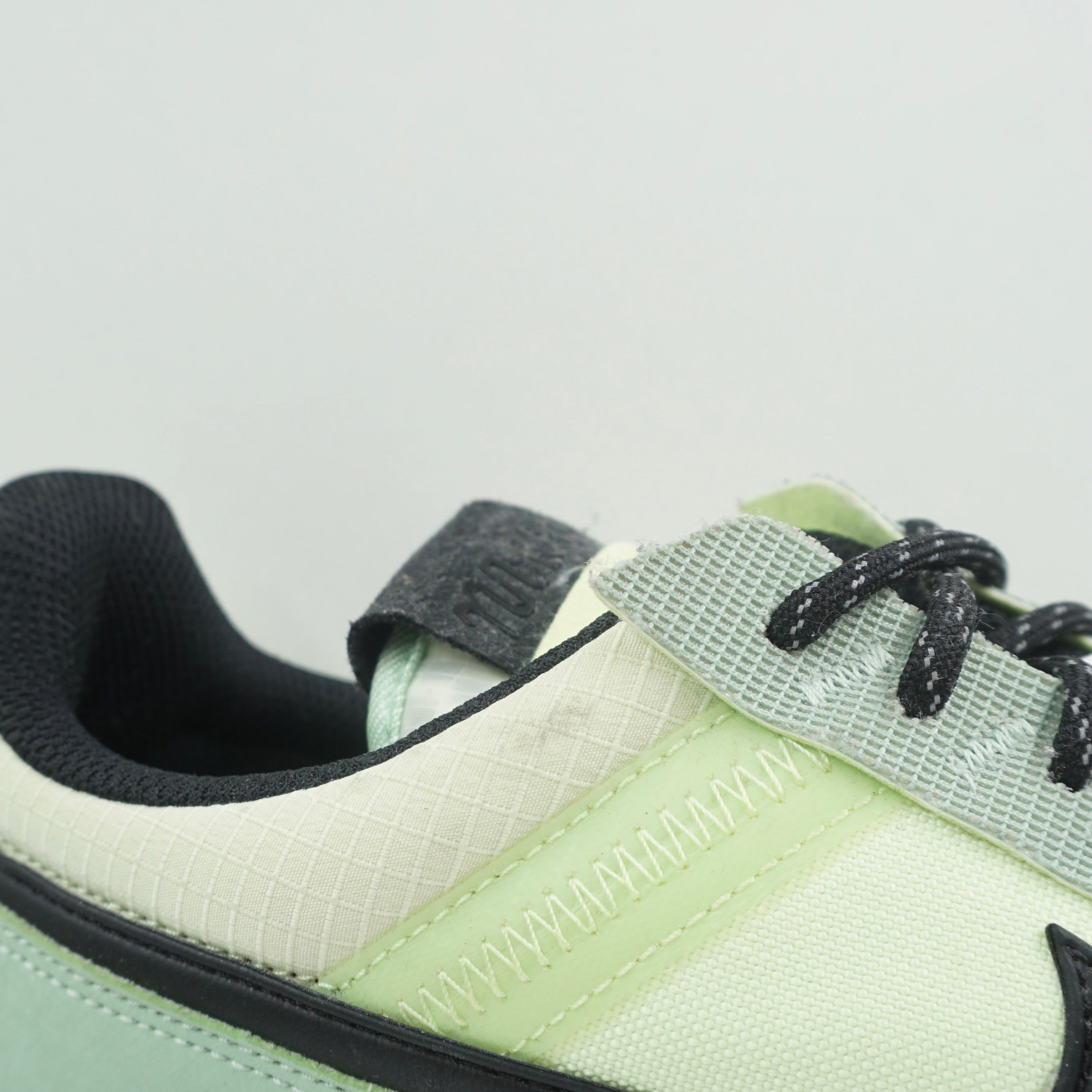 Nike Air Max Pre-Day Light Liquid Lime