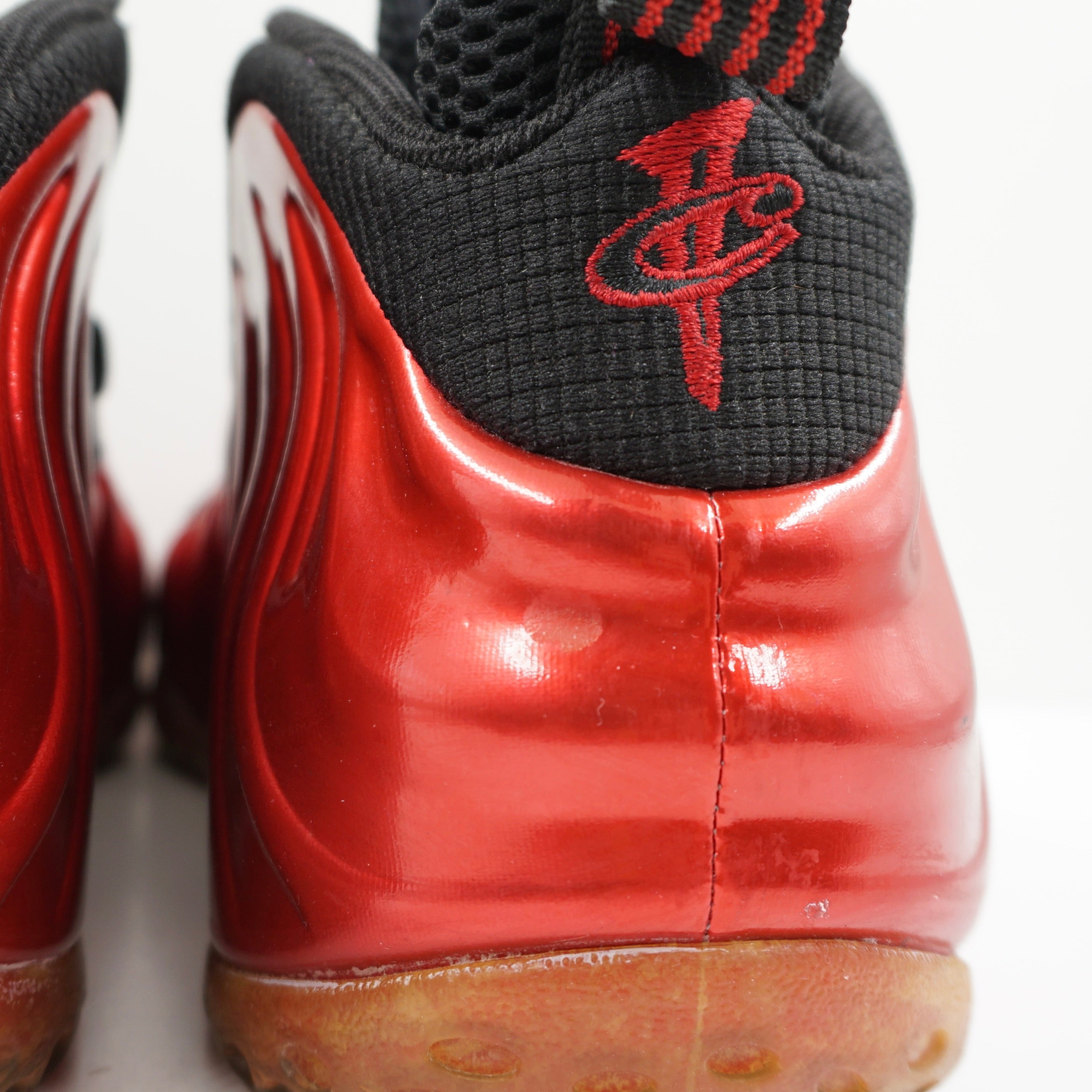 Nike Air Foamposite One Metallic Red (2012)