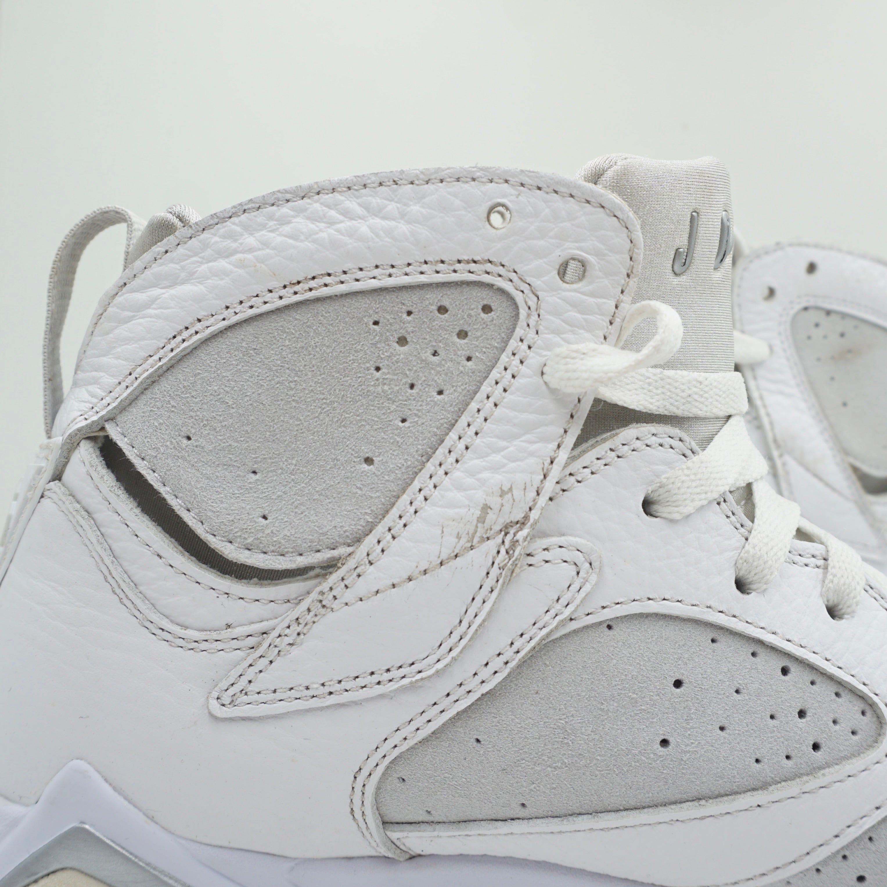 Jordan 7 Retro Pure Platinum