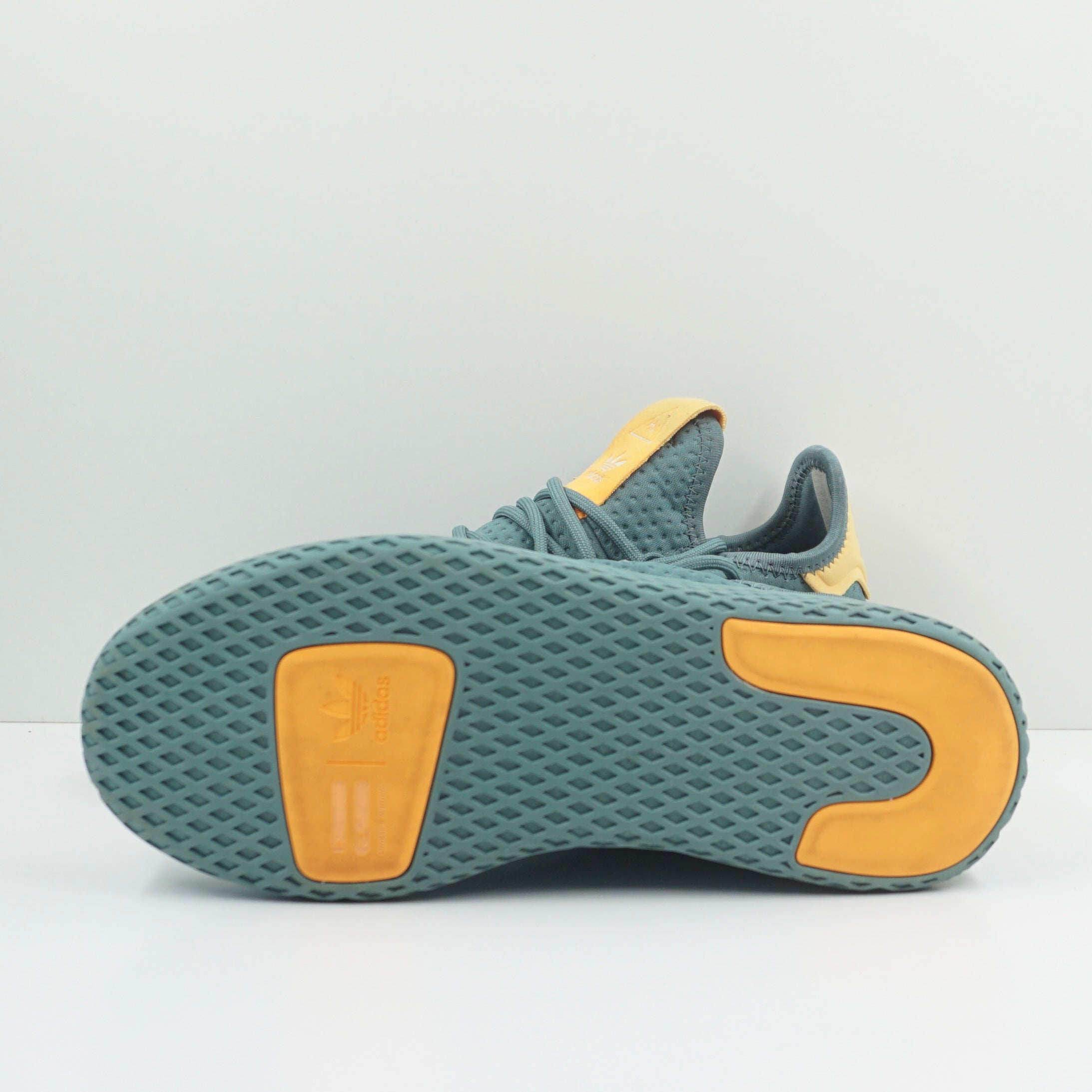 Adidas Tennis HU (Sample)