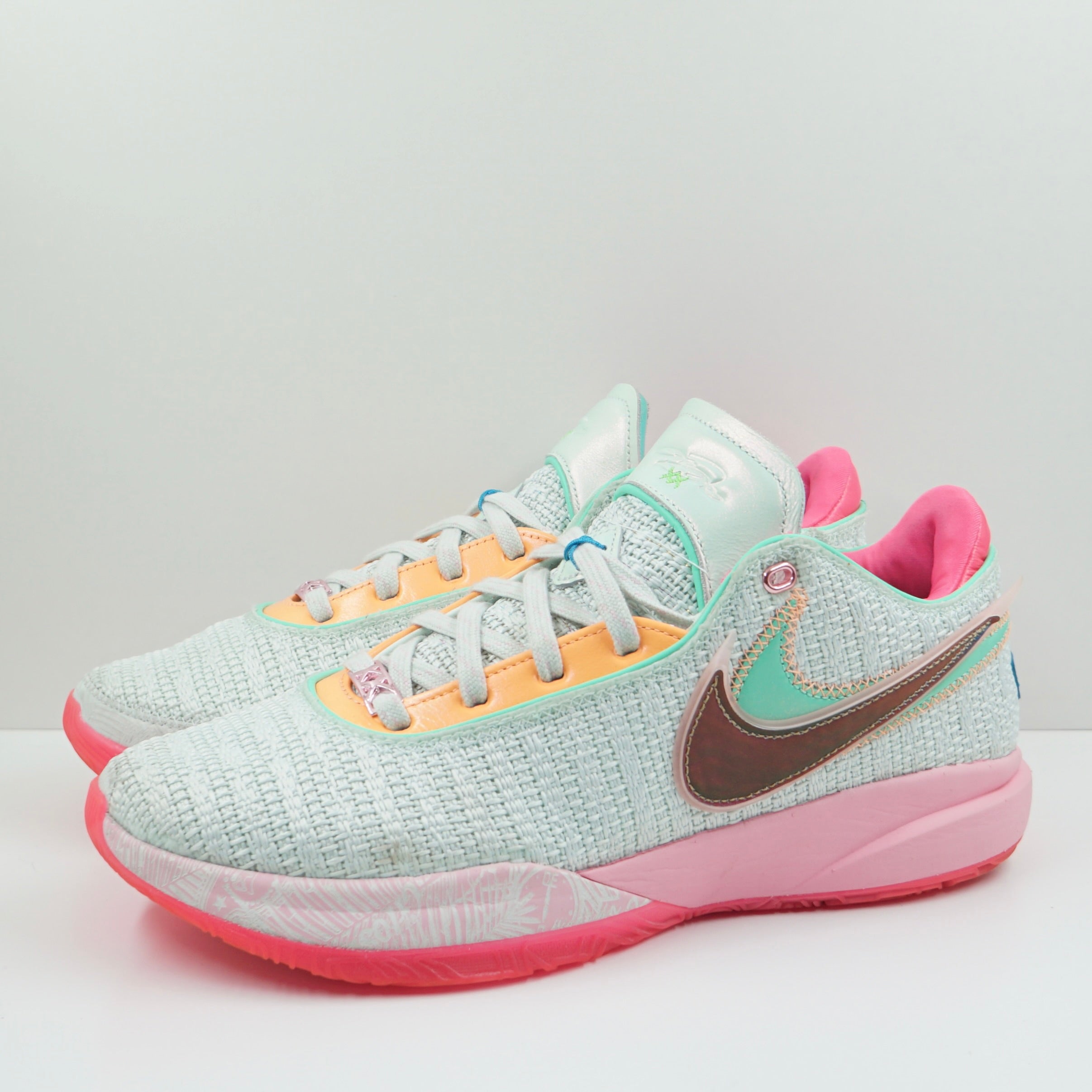 Nike LeBron 20 Time Machine