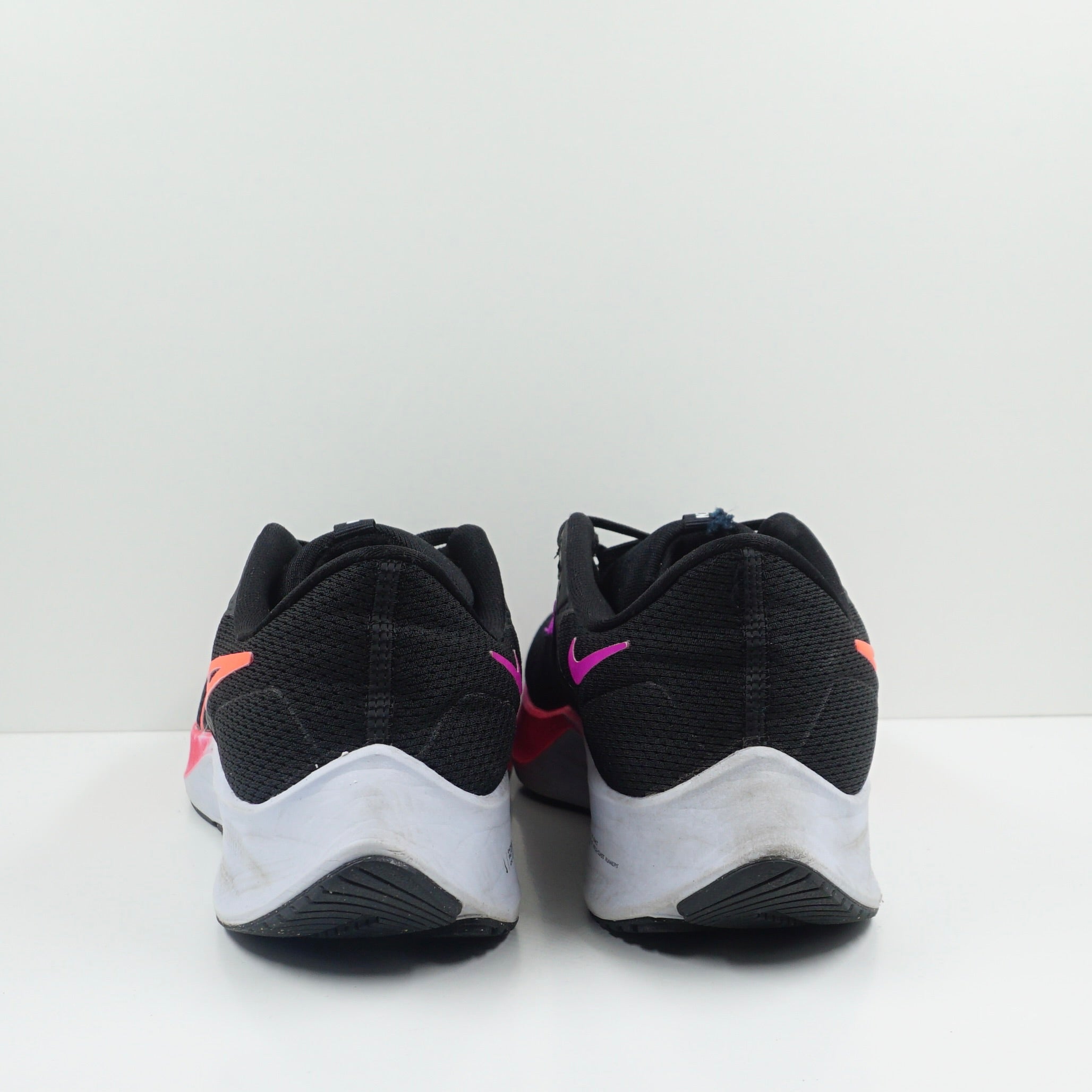 Nike Air Zoom Pegasus 38 Black Hyper Violet